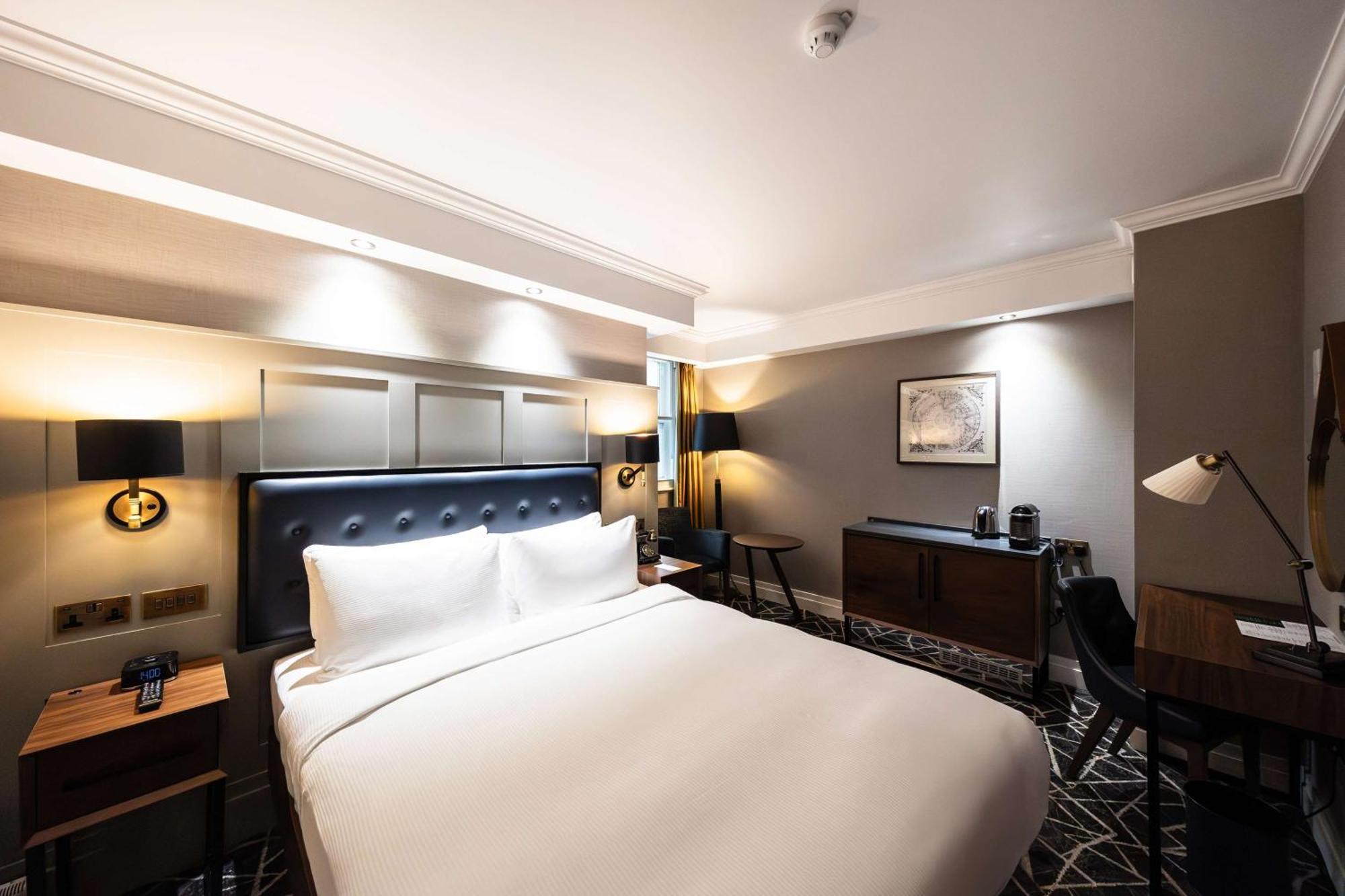 Hotel 100 Queen's Gate London, Curio Collection By Hilton Londres