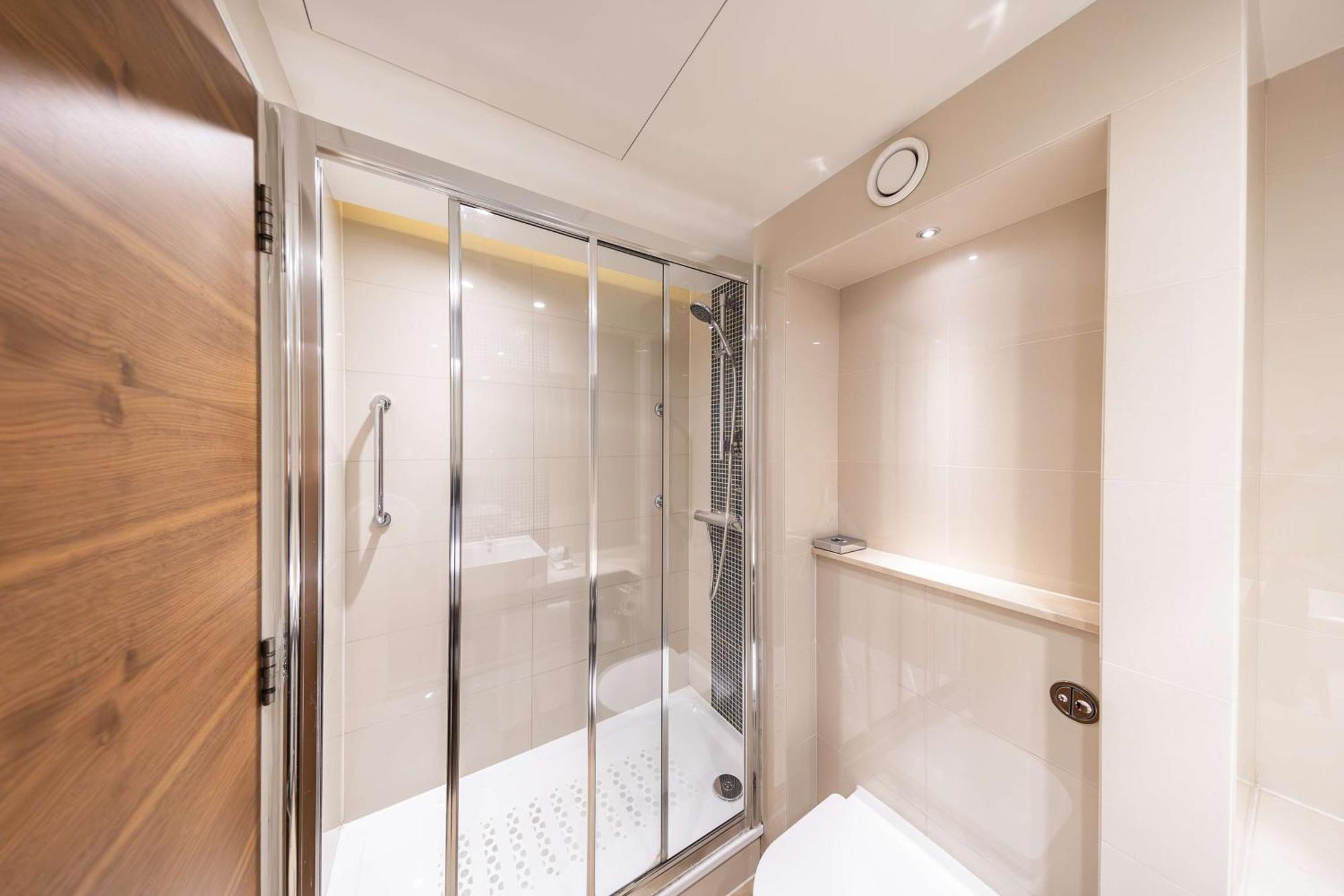 Hotel 100 Queen's Gate London, Curio Collection By Hilton Londres