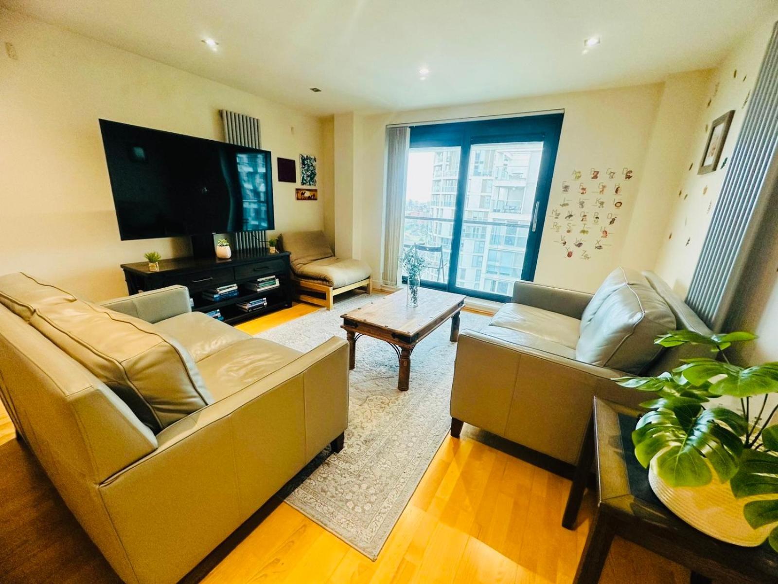 Modern 2bed 2bath Canary Wharf - Upto 5 Person Appartement