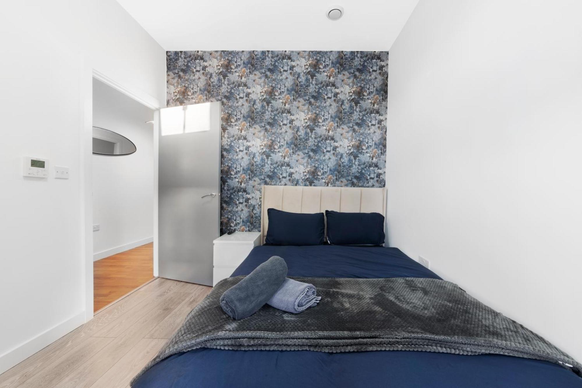Riverside 2 Bedroom Stratford
