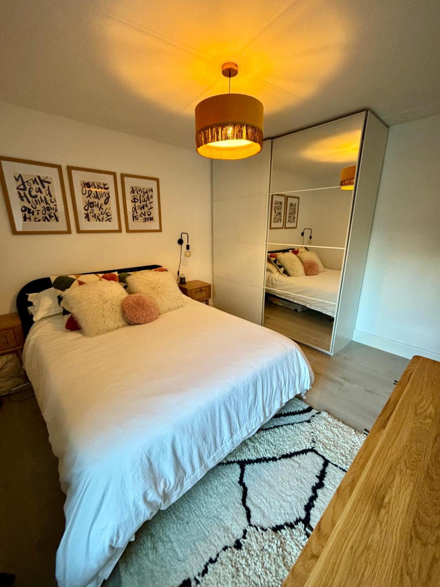 2 Bed, Open Plan, Modernised Flat, Canary Wharf Appartement Londres