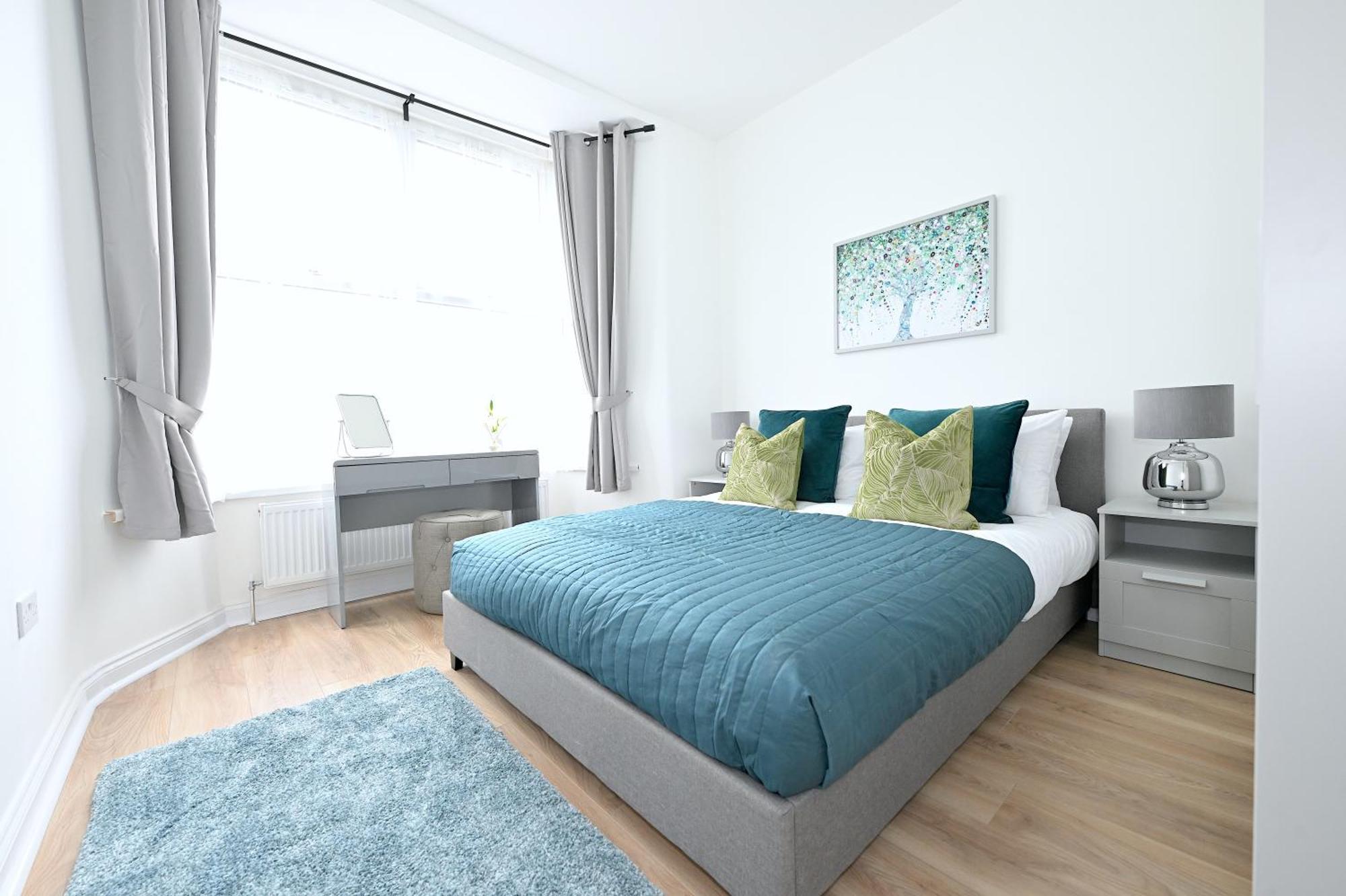 Bright & Large 3 Bed Flat In * Londres