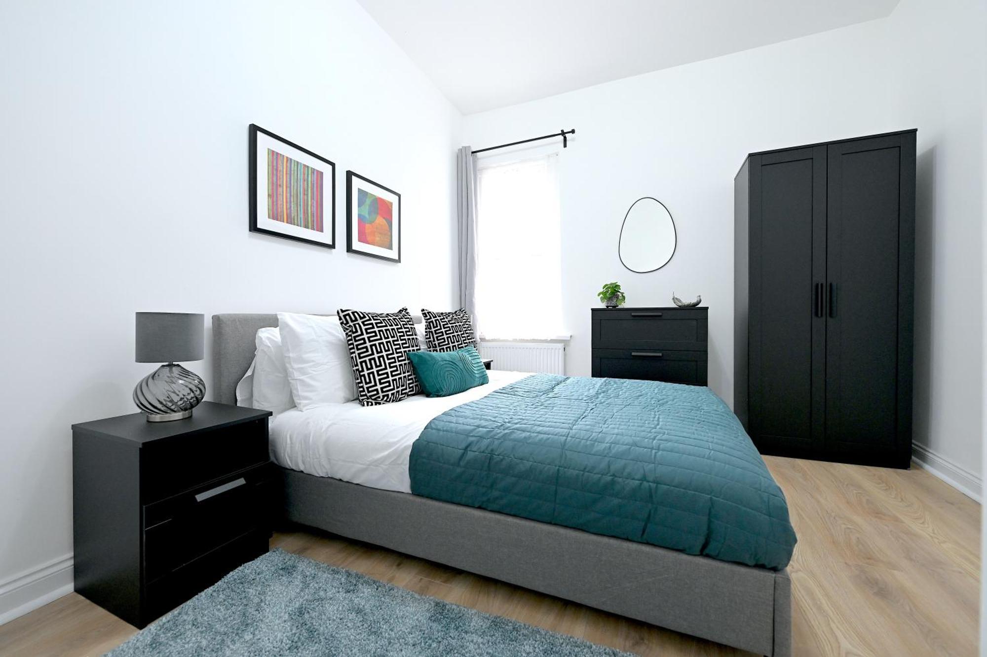 Bright & Large 3 Bed Flat In * Londres