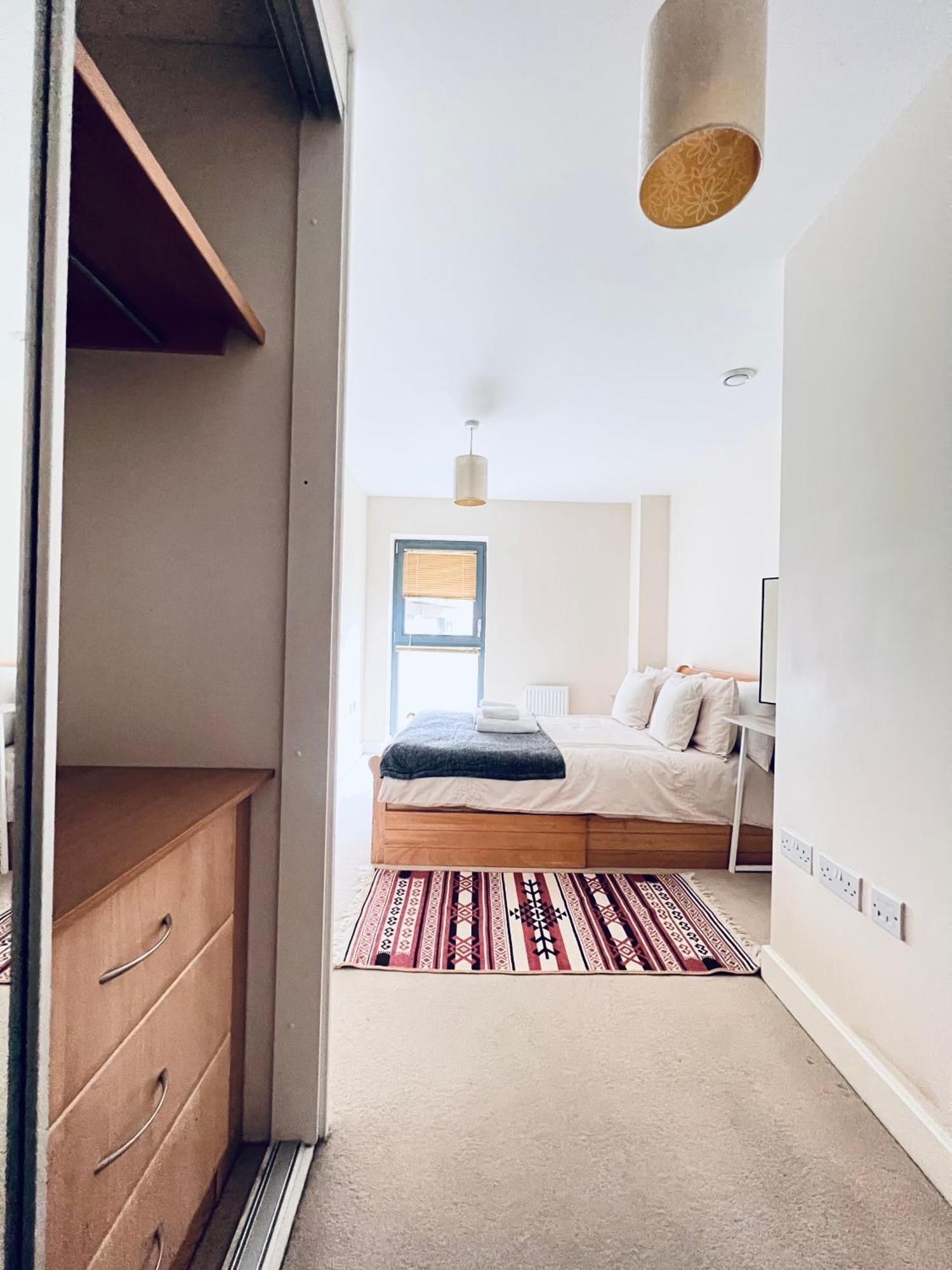 Apartamento Canada Water Se16 7aq 2bed 2bathroom Ap