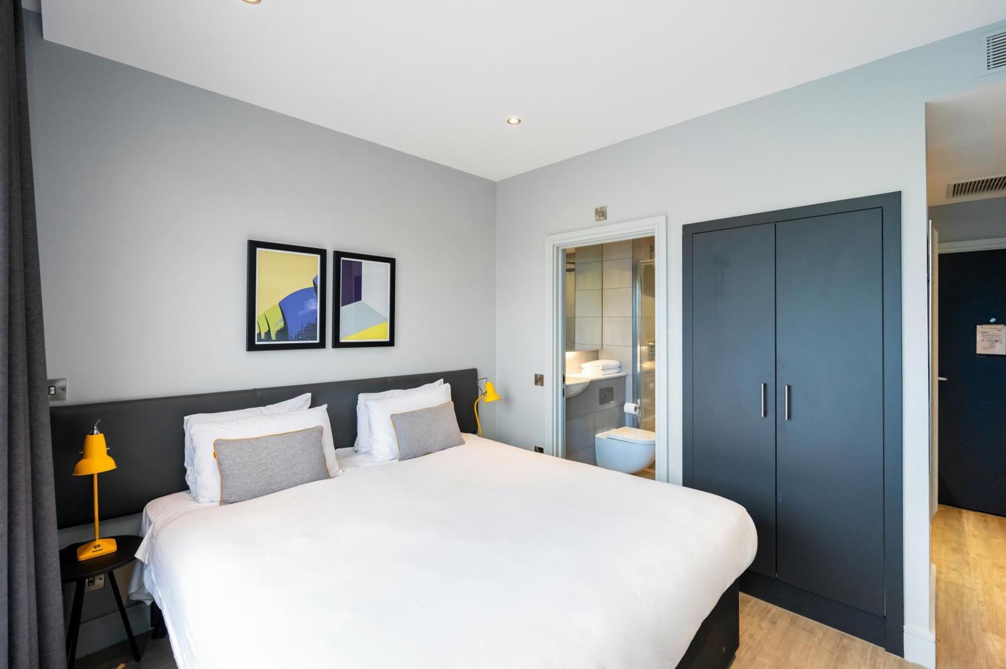 Staycity Greenwich High Road Apartahotel 3*