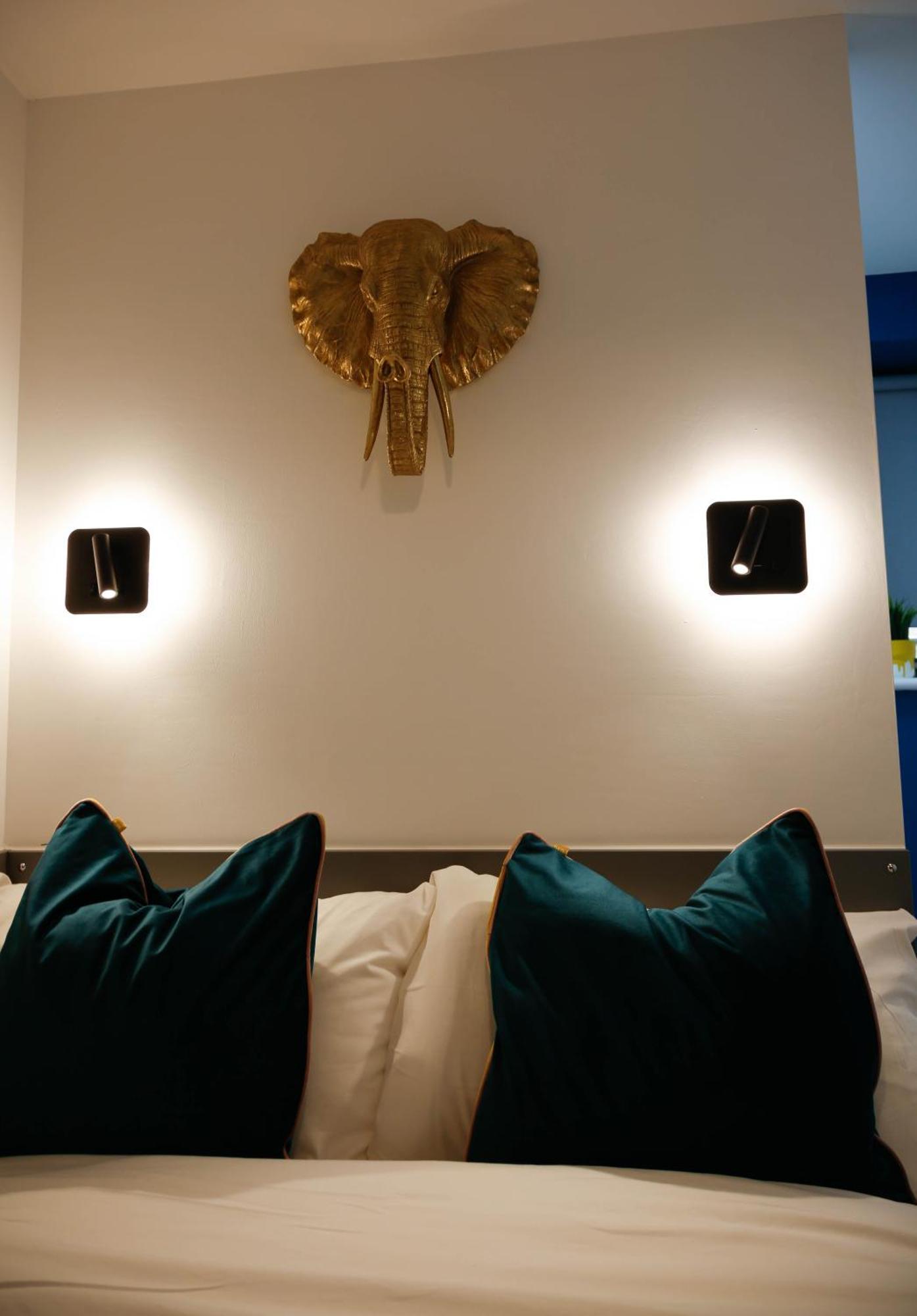 Accommodatie bij particulieren New Luxury In The Heart Of Next To Shops, Cafes, Bars & Metro With Shared Bathrooms