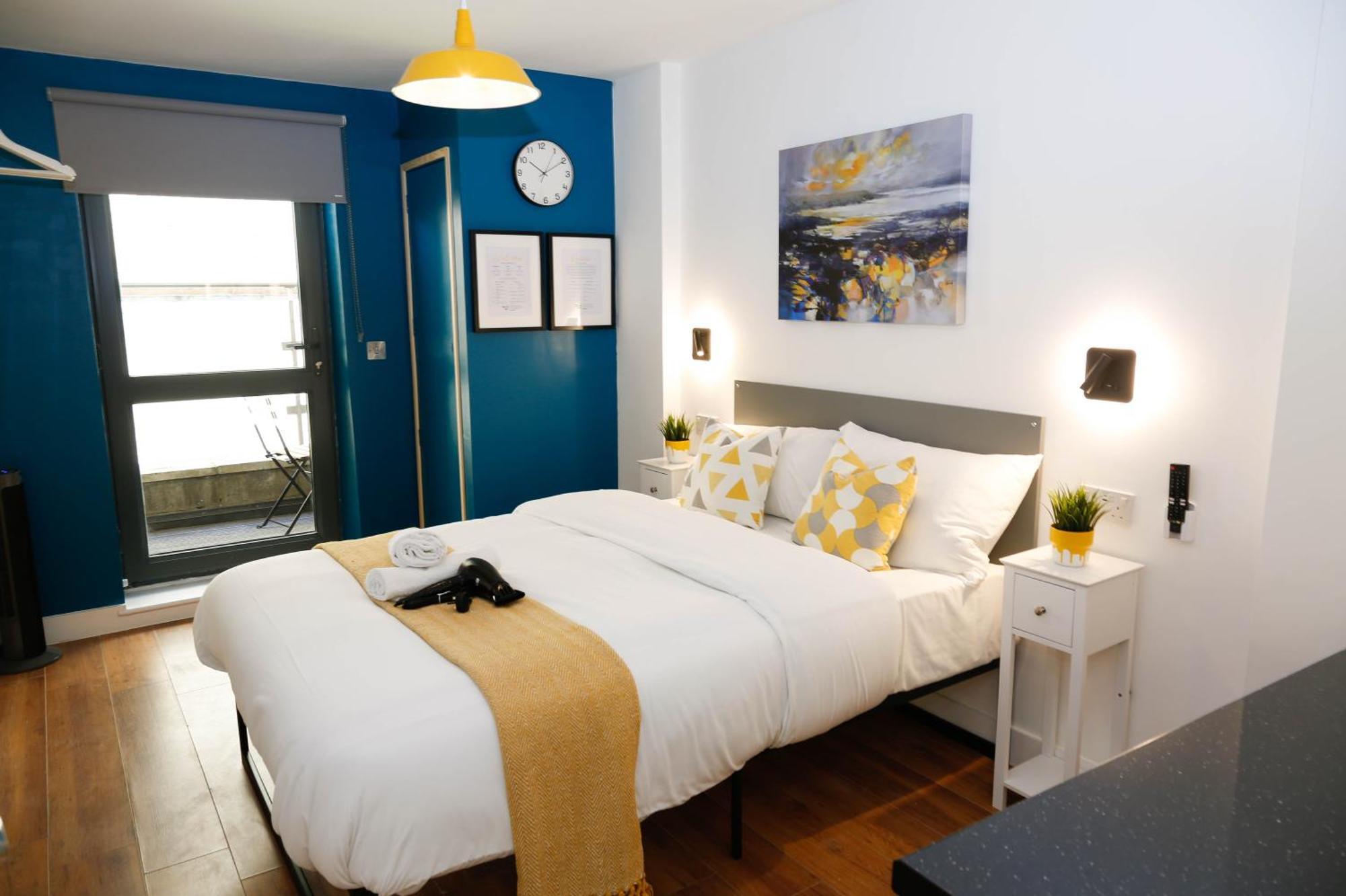 Accommodatie bij particulieren New Luxury In The Heart Of Next To Shops, Cafes, Bars & Metro With Shared Bathrooms