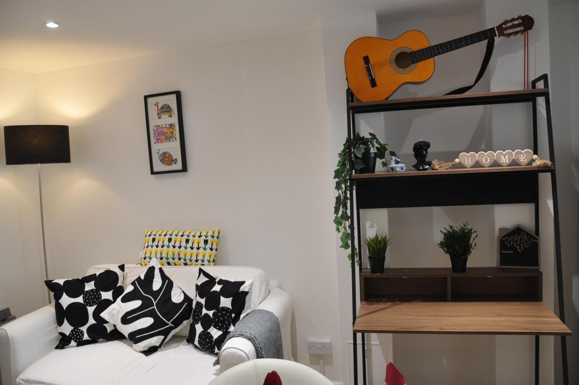 Modern Ground Floor In Canary Wharf, Free Parking * Londres