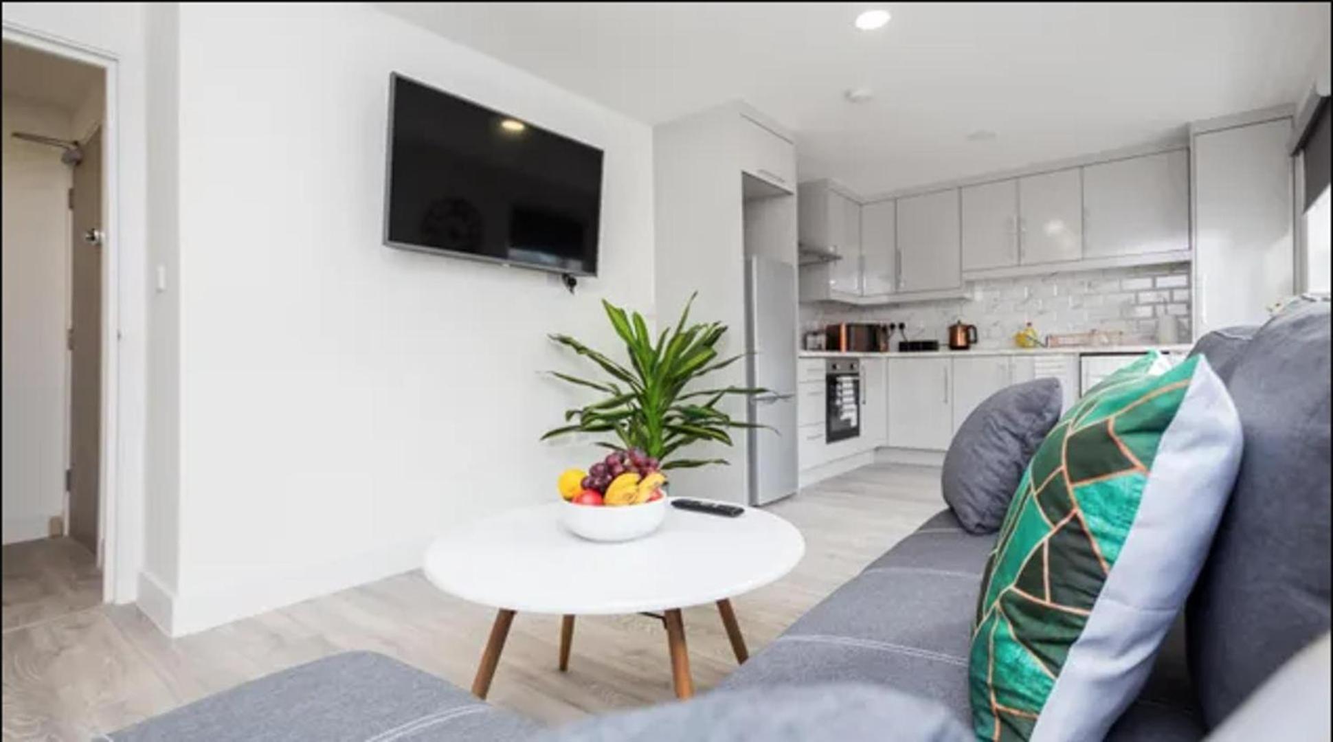 Apartamento Spacious 1 Bed Flat With View *