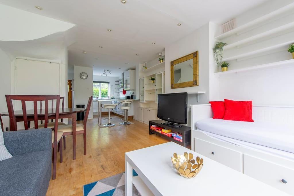 Lovely 2-bed 15 Minutes To Londres