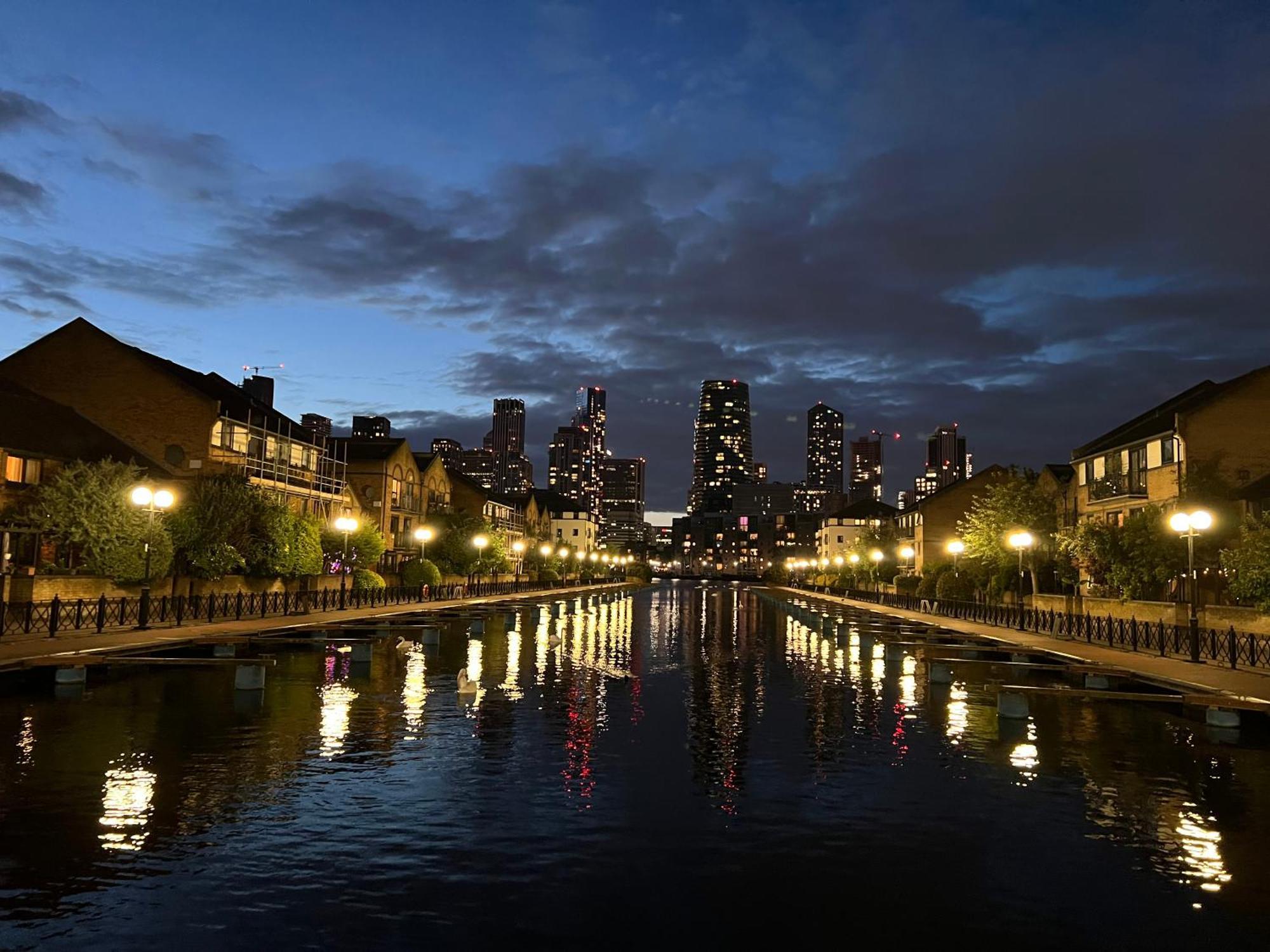 Modern Ground Floor In Canary Wharf, Free Parking Apartamento Londres