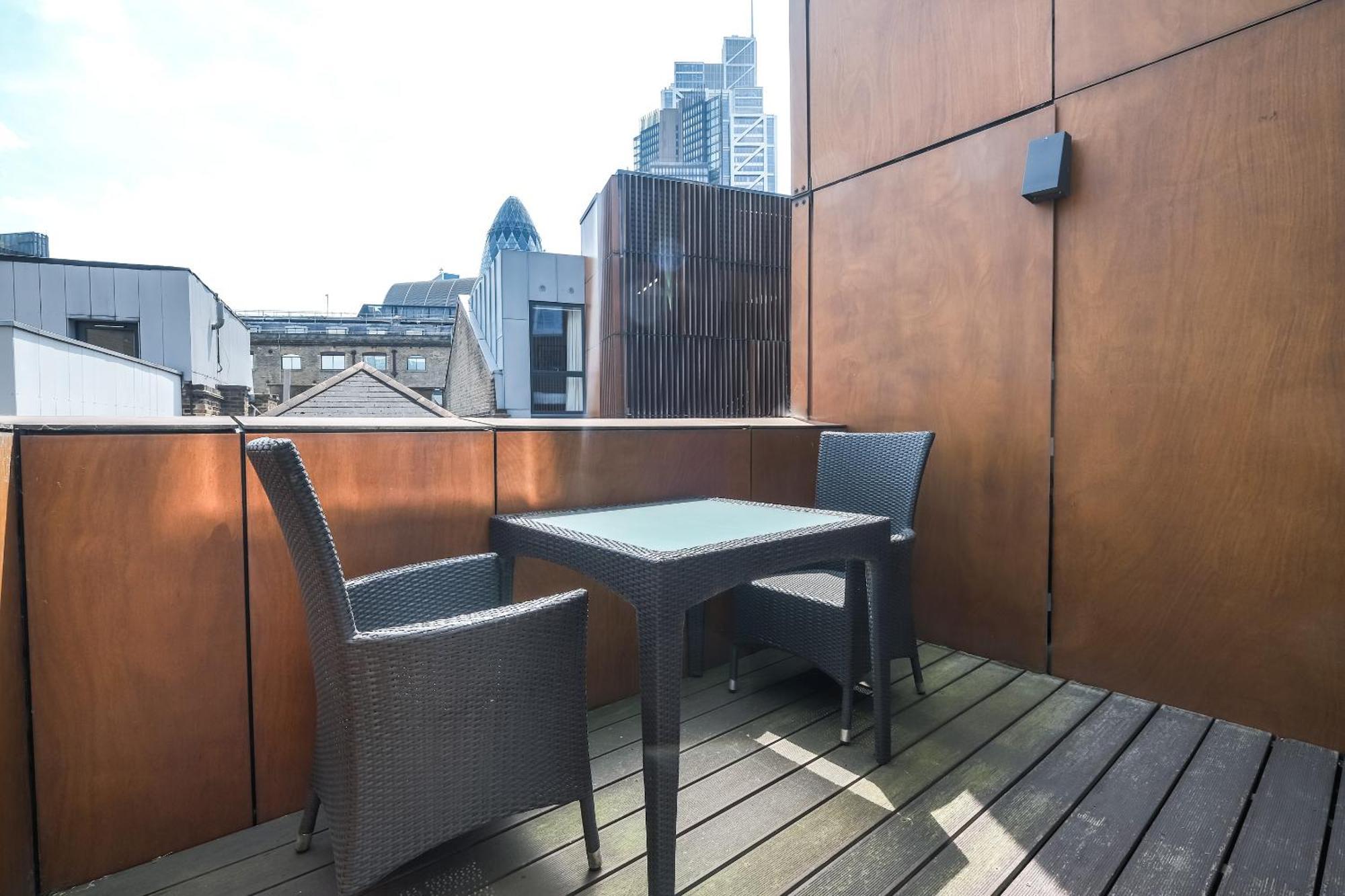 Appart hôtel Servised On Artillery Lane 4*