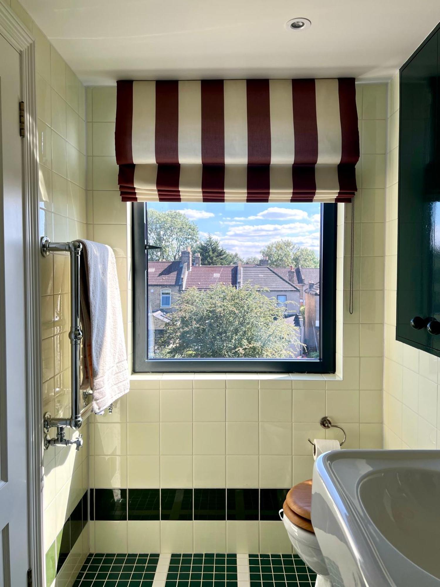 Entire Spacious Loft Studio-own Bathroom & Kitchen Within Victorian Terraced Quarto em Acomodações Particulares Londres