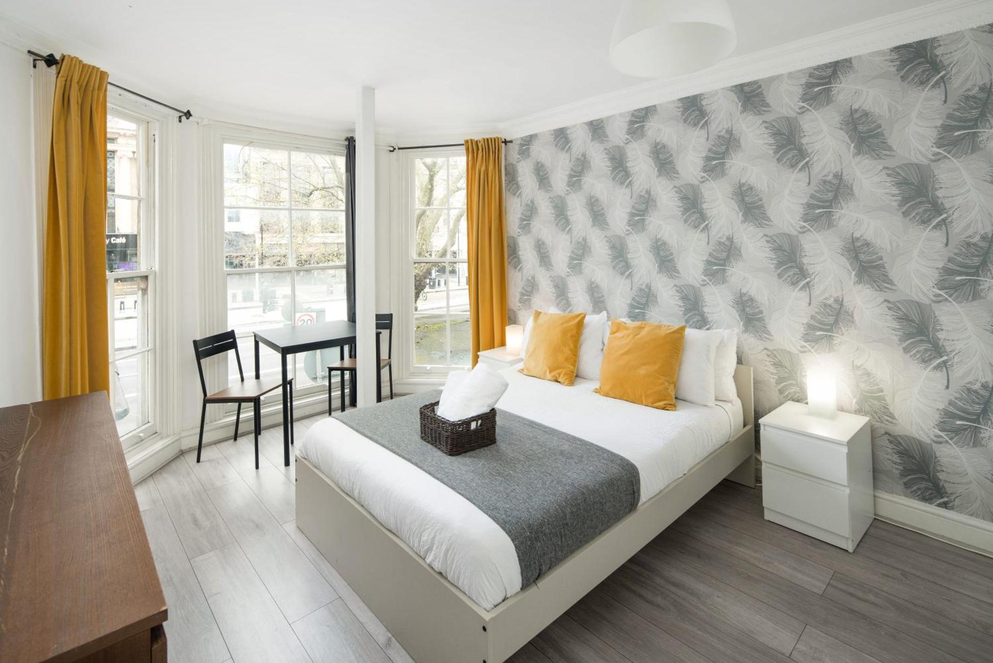 Private Double Shared Bathroom Near Centre * Londres