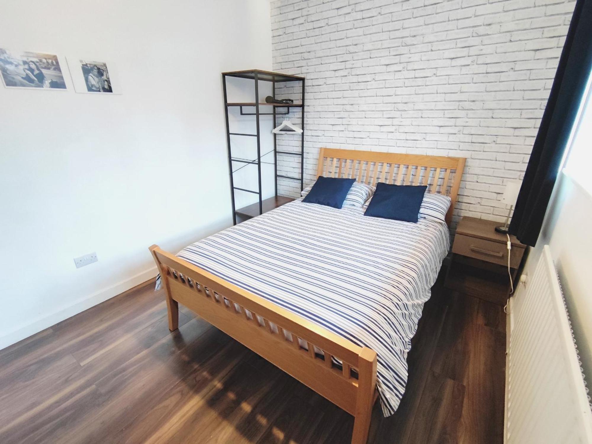 Location Location Location, Whole For You! London