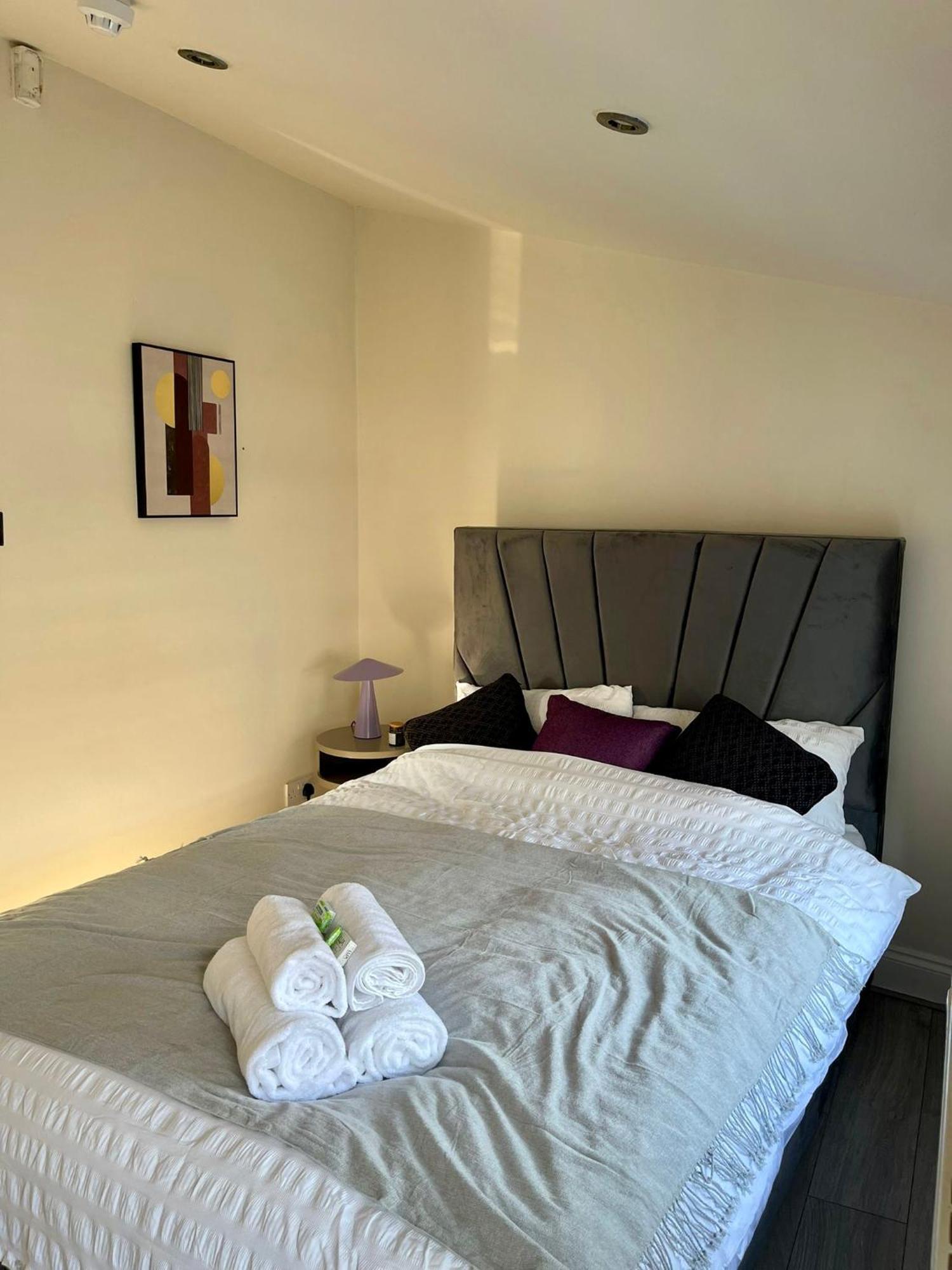 Shoreditch - And In The Appartement