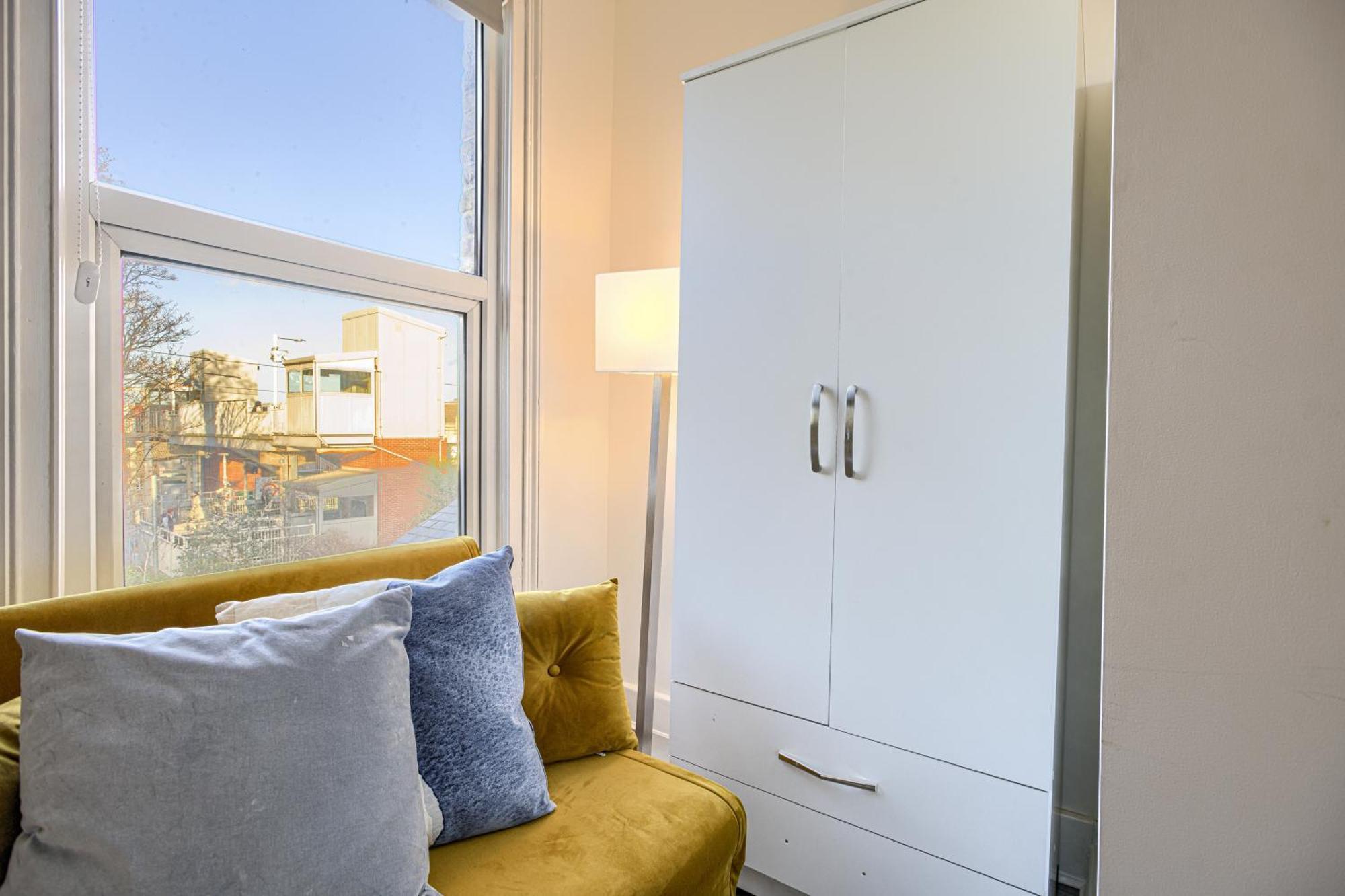 Hackney Deluxe Apartment