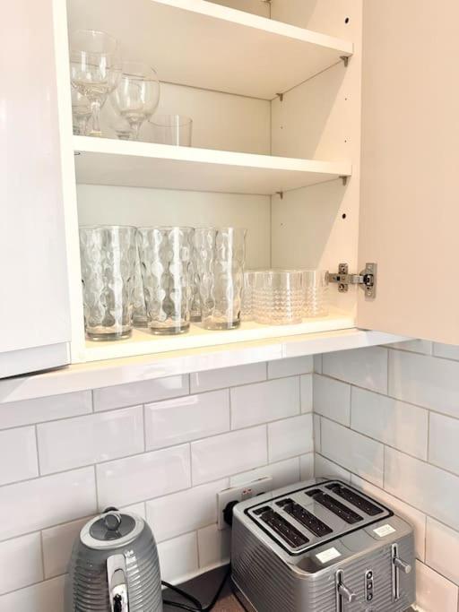 5 Bed In Se12 Londres