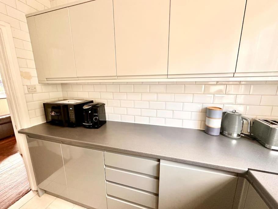 5 Bed In Se12 Apartamento Londres