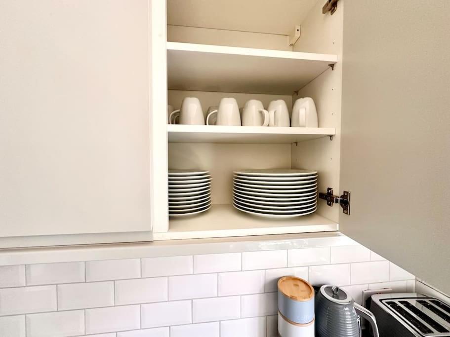 5 Bed In Se12 * Londres