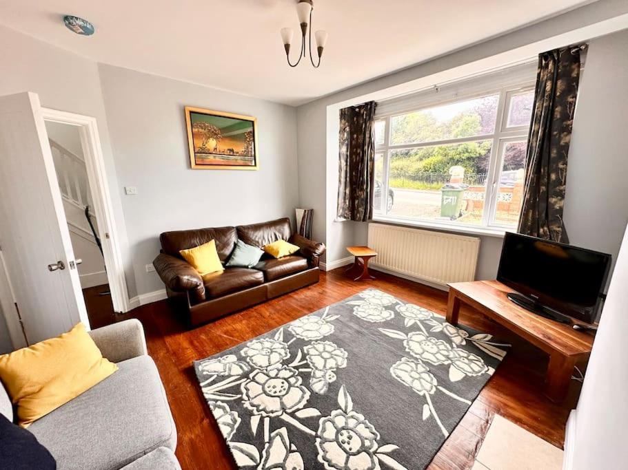 5 Bed In Se12 * Londres