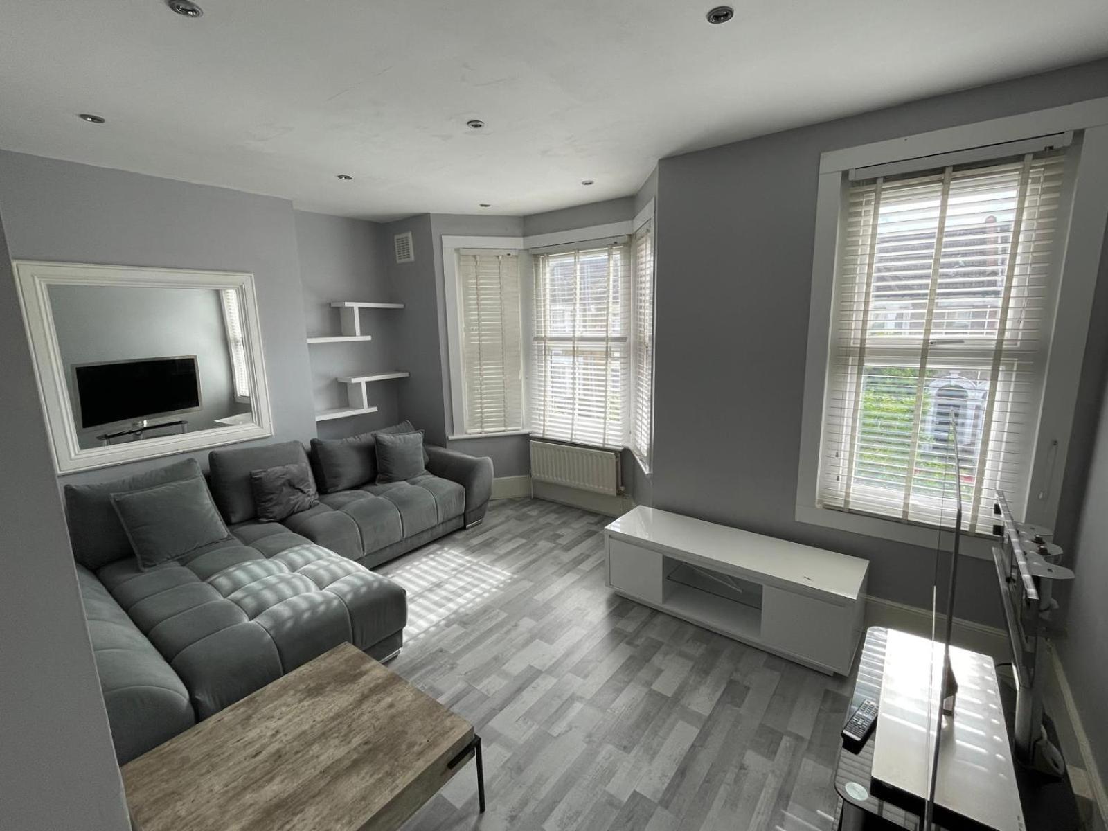 Apartment Large With Three London