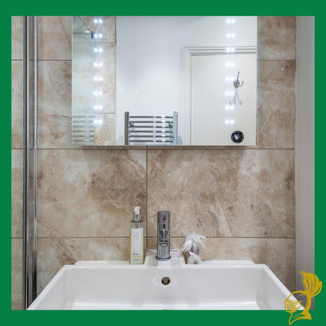 Apartment The Borough Devereux Residences Newly Refurbished *