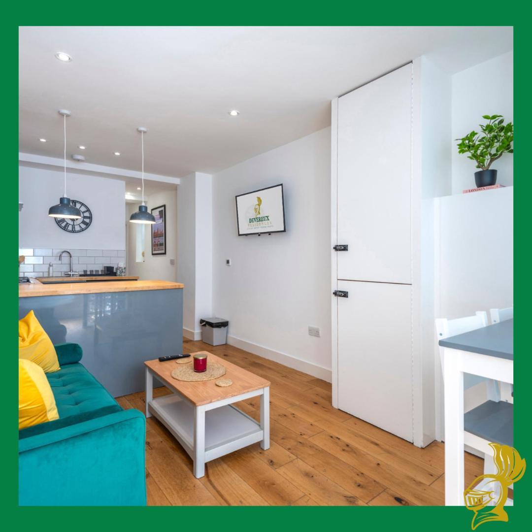 Apartment The Borough Devereux Residences Newly Refurbished