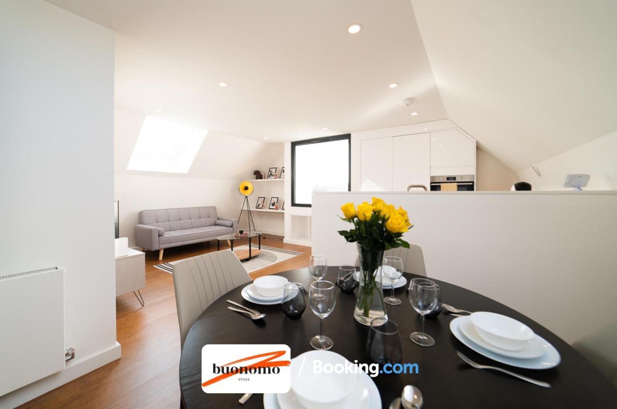 Apartment Two Bedroom At Buonomo Short Lets & Serviced