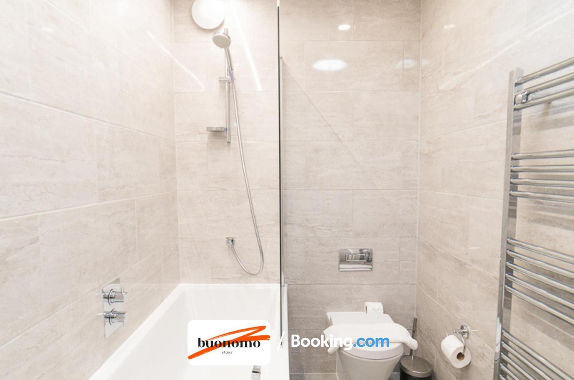 Two Bedroom At Buonomo Short Lets & Serviced Apartment *