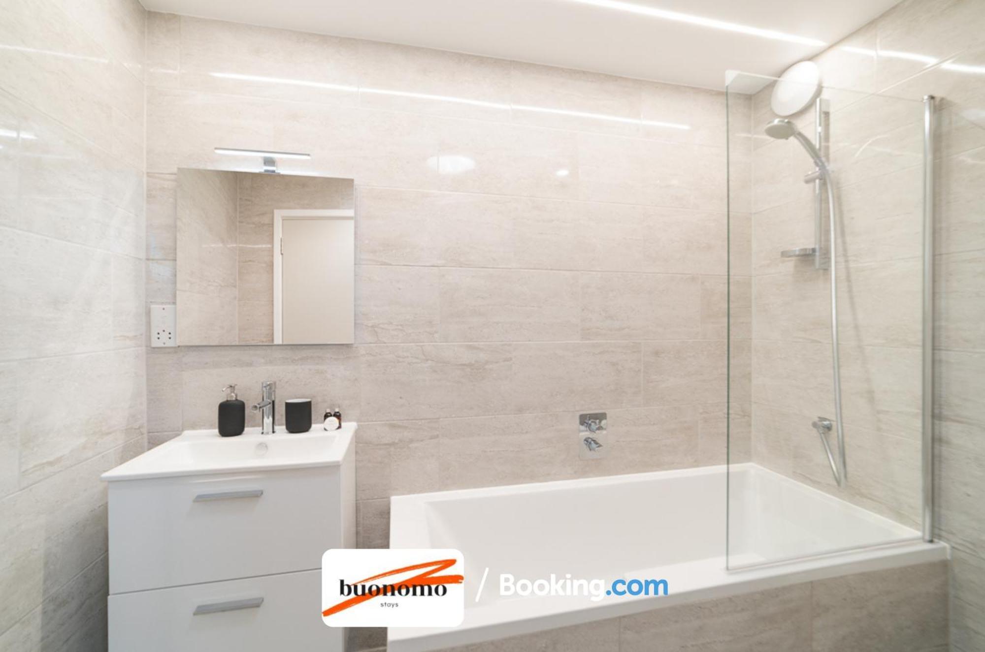 Apartment Two Bedroom At Buonomo Short Lets & Serviced