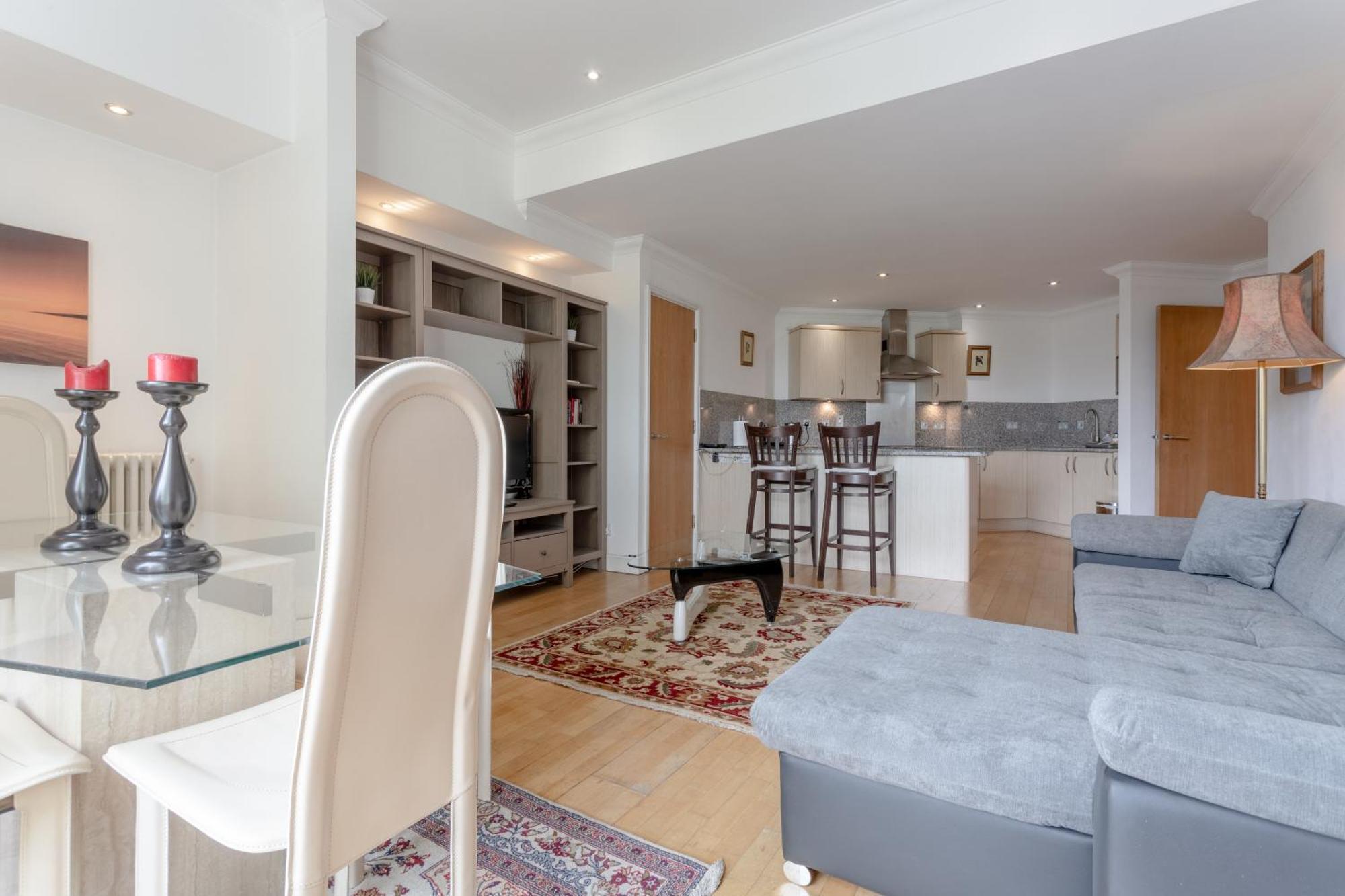 Apartamento Large & 2bd Flat - Tower Hill *