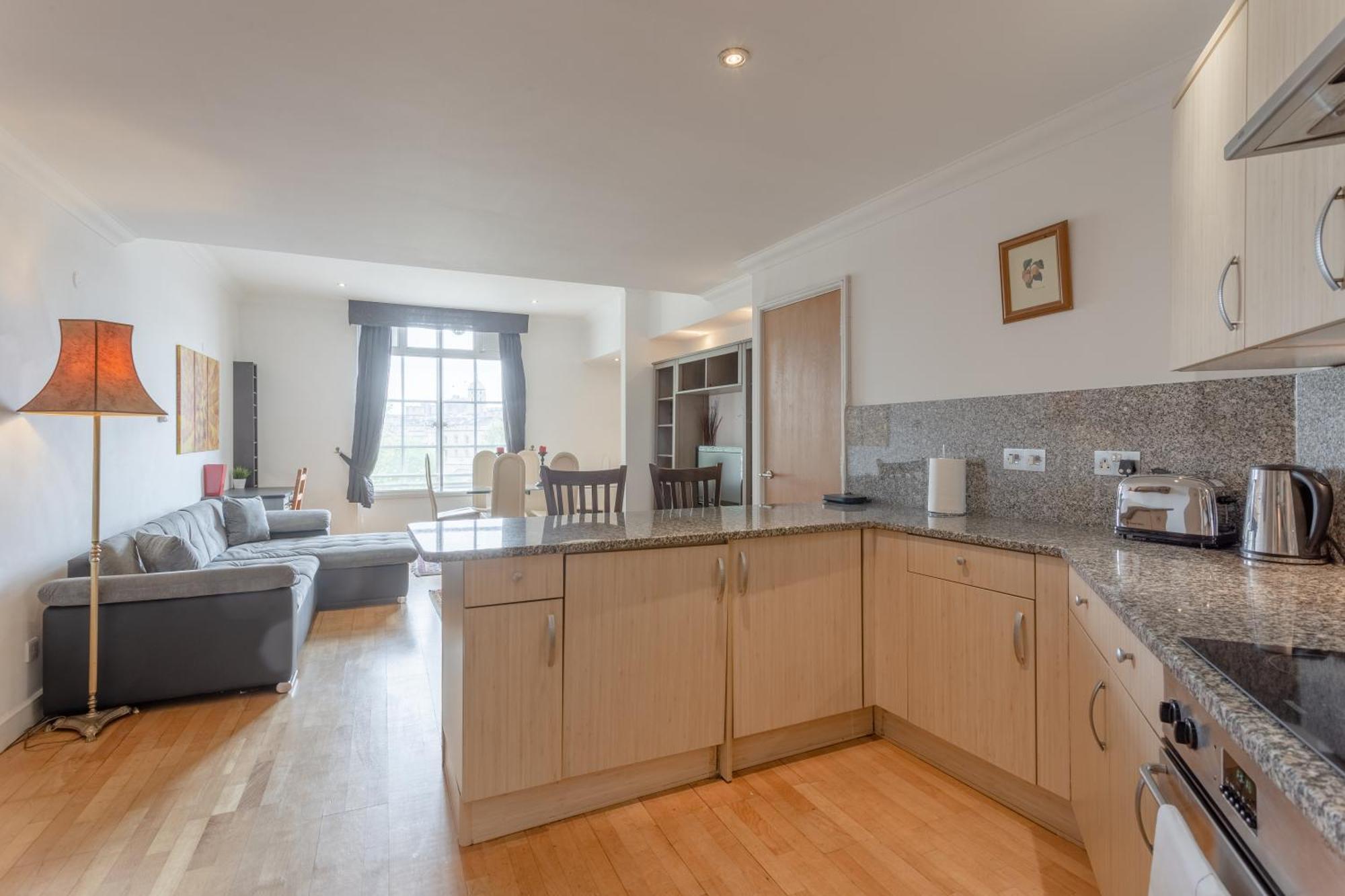 Large & 2bd Flat - Tower Hill * Londres