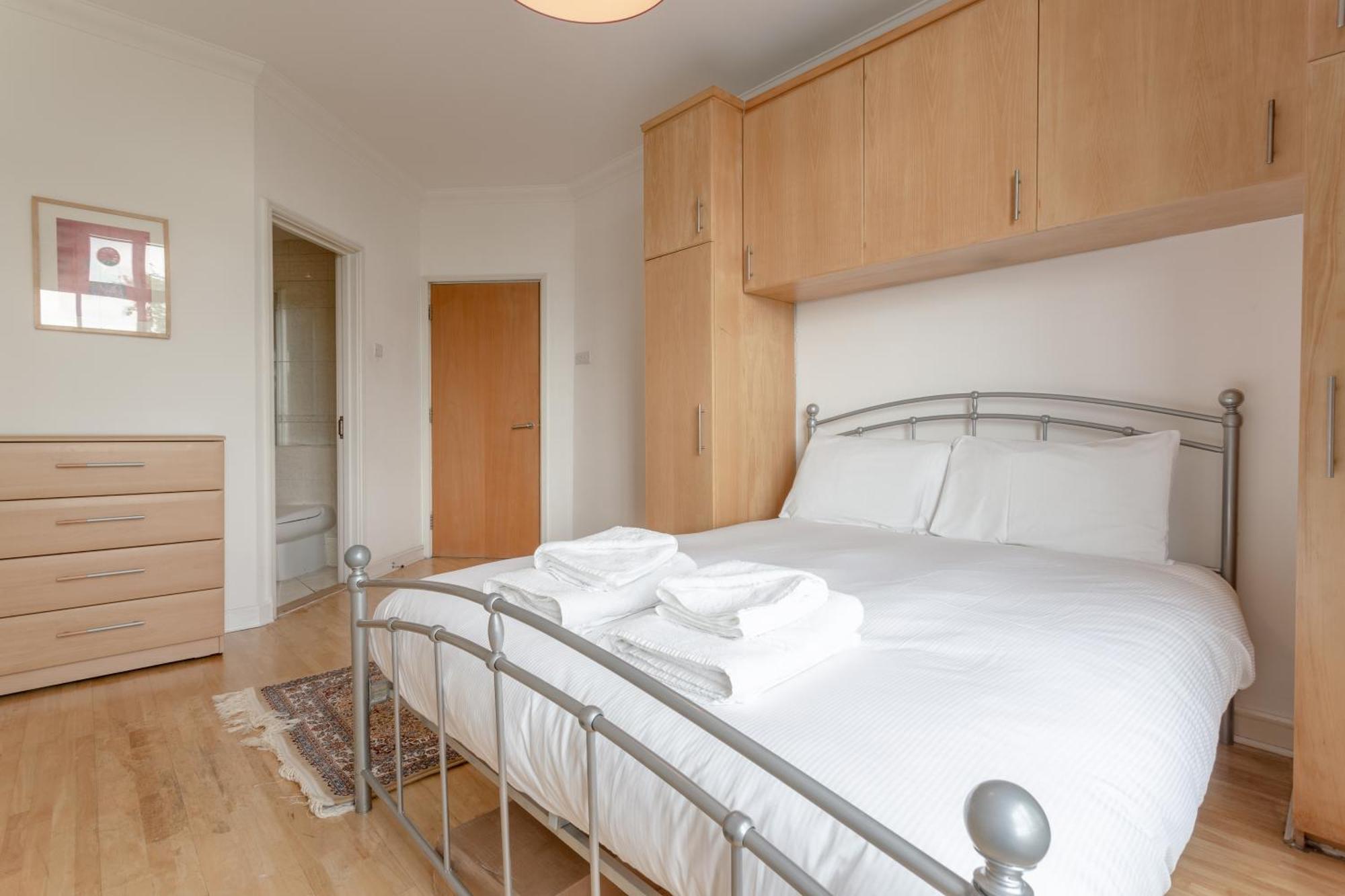 Large & 2bd Flat - Tower Hill Apartamento *