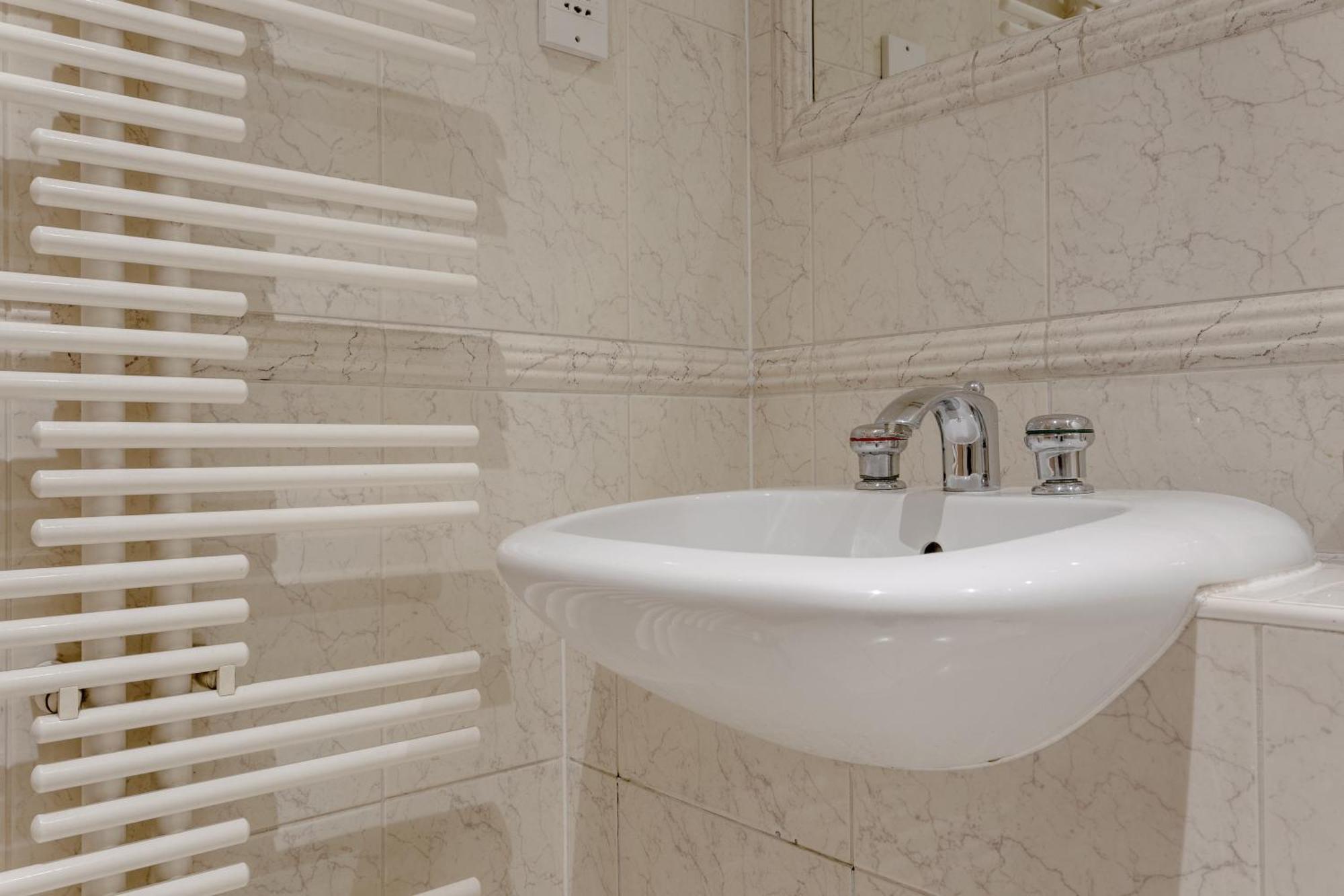 Large & 2bd Flat - Tower Hill Apartamento