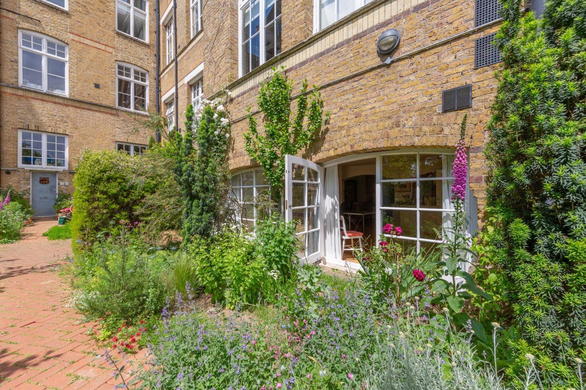 Vibrant 2bd Flat - Near Bridge Appartement Londres