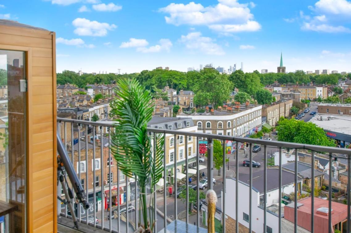 Unique Sky View -2 Bed Apartment *
