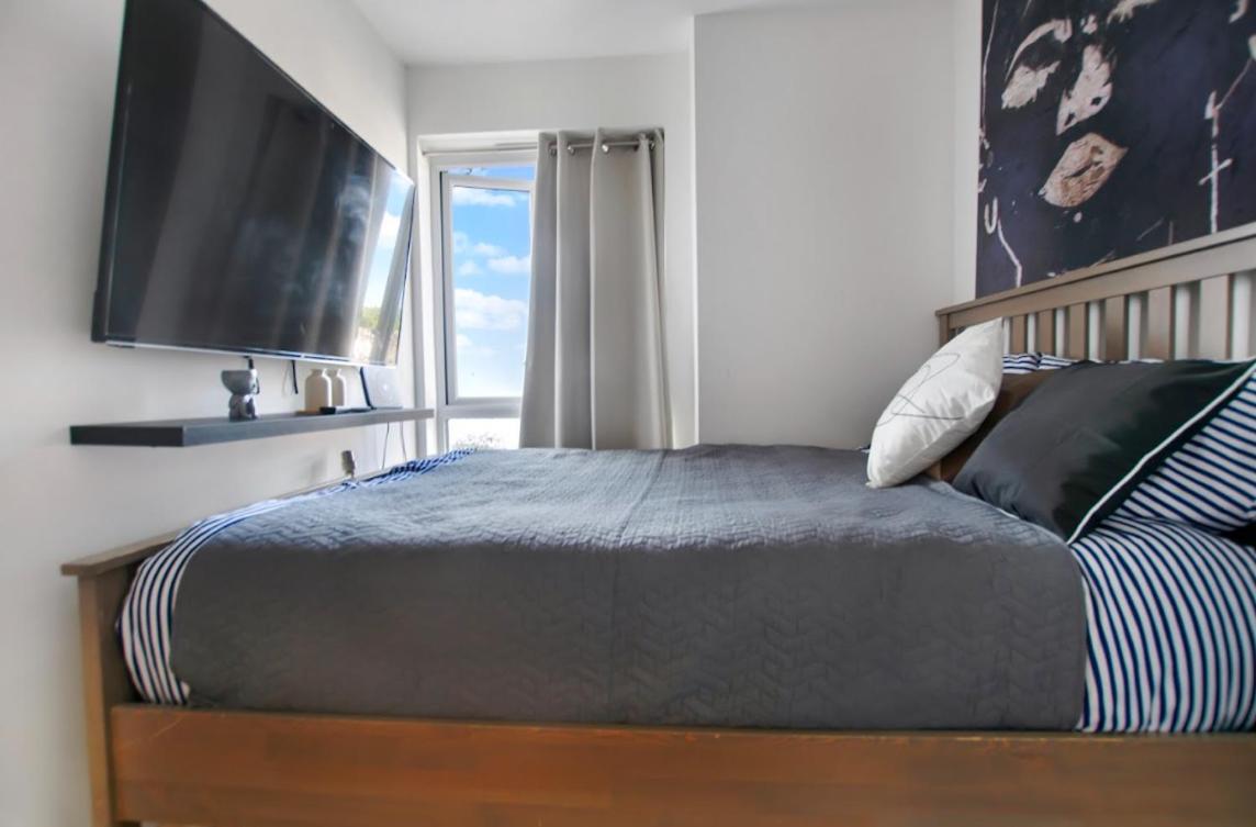 Apartment Unique Sky View -2 Bed *
