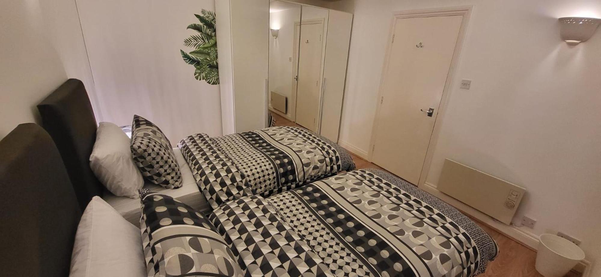 1 Bed, G-floor Close To O2, Excel And Airport Appartement Londen