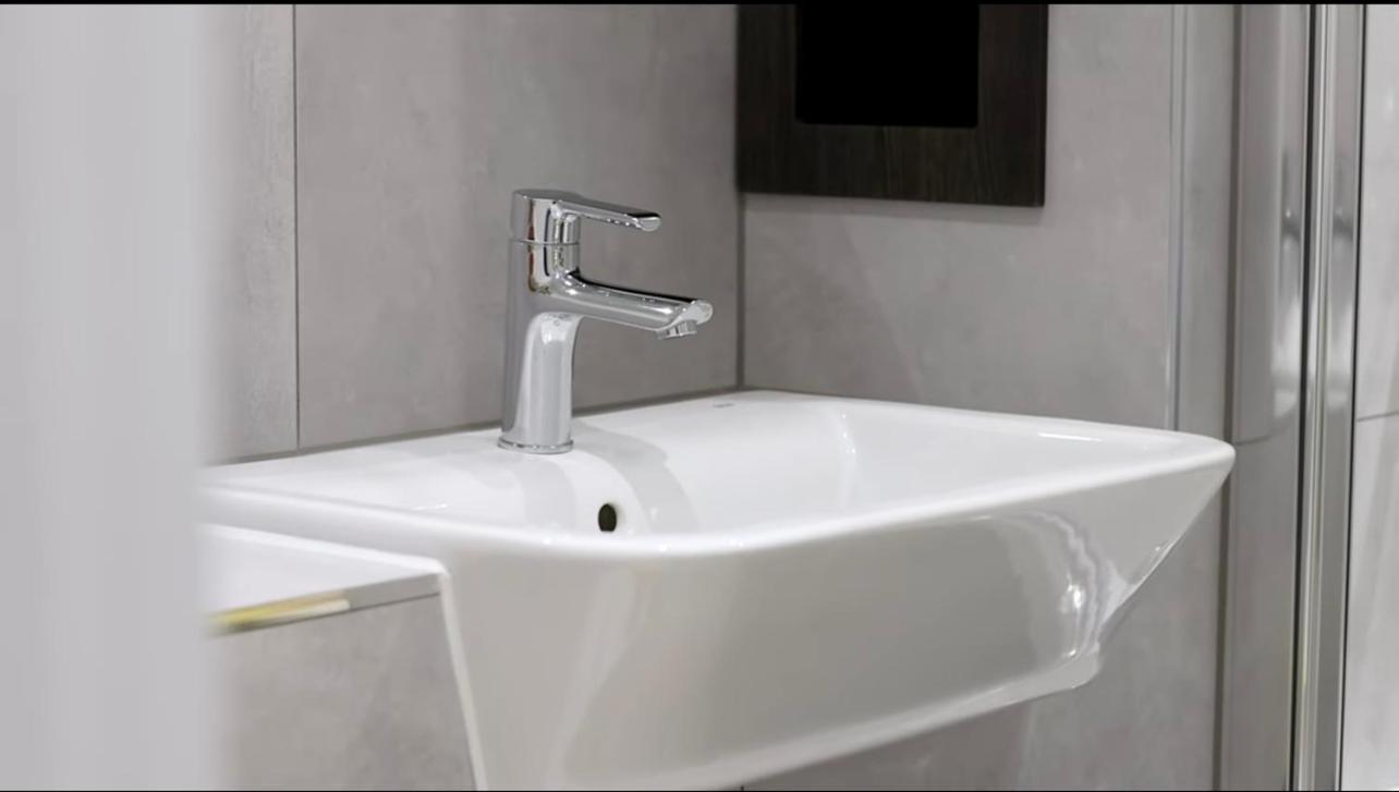 Brand New Luxury Flat Barking Riverside Appartement *