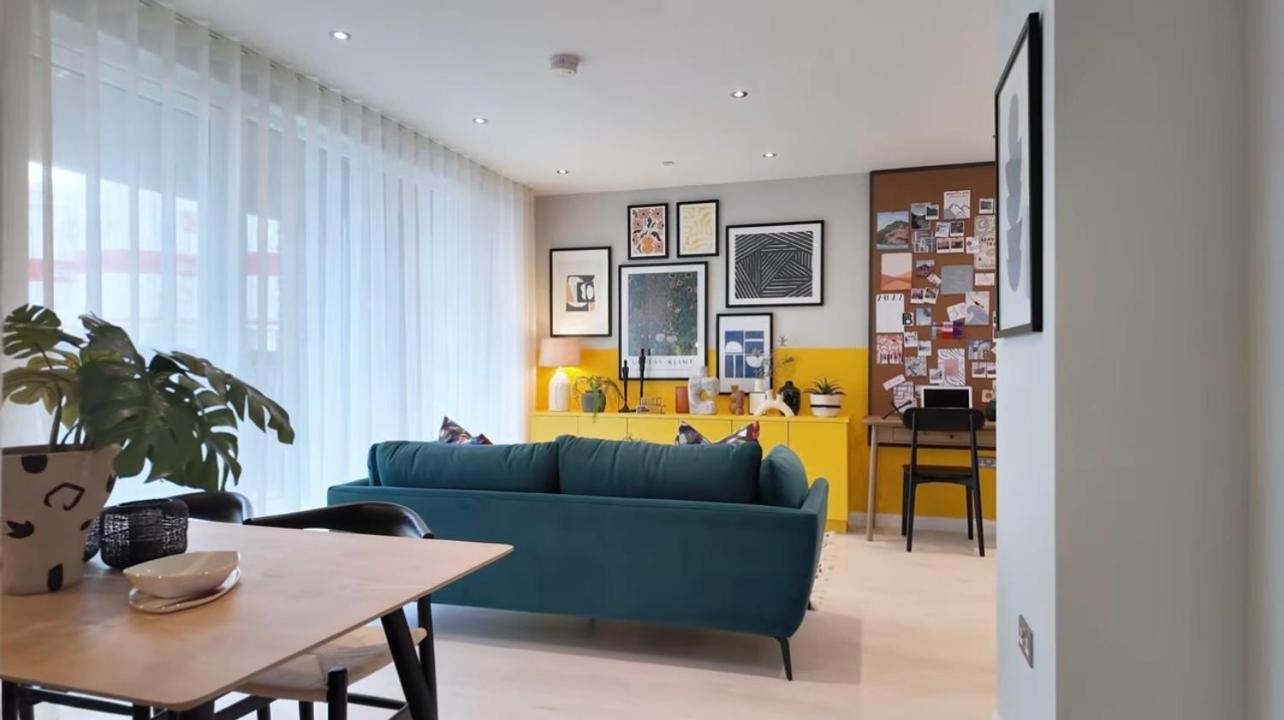 Brand New Luxury Flat Barking Riverside * Londres
