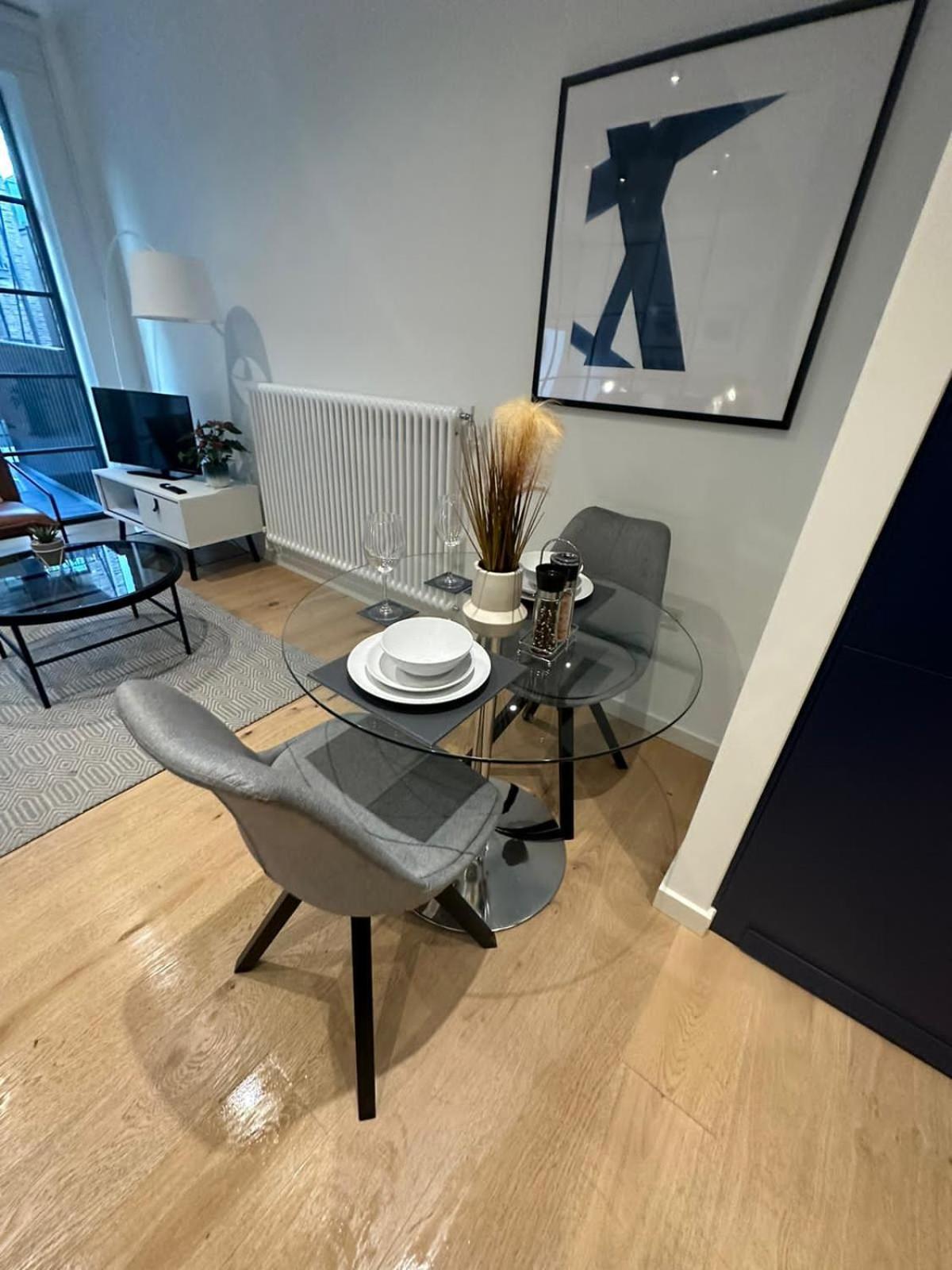 Luxury Apartment-business-relocation-canary Wharf * Londres