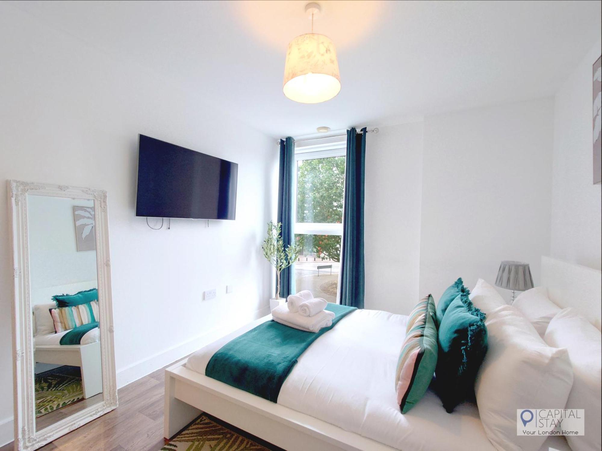 Two Bed Serviced By Docklands Londres