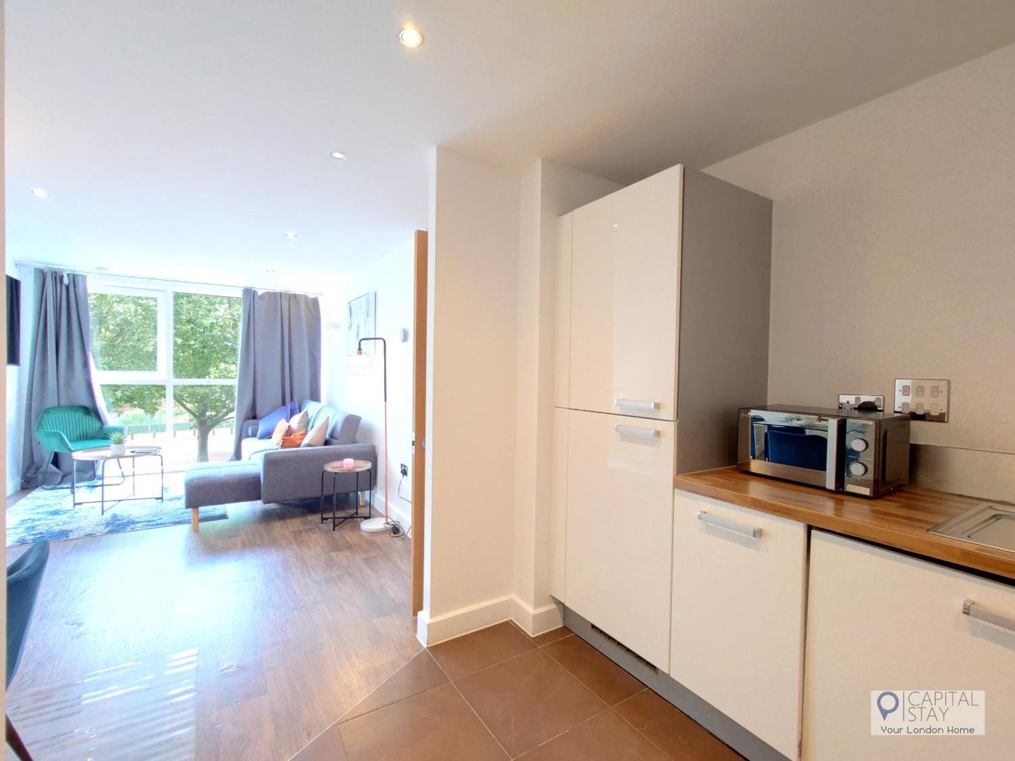 Two Bed Serviced By Docklands