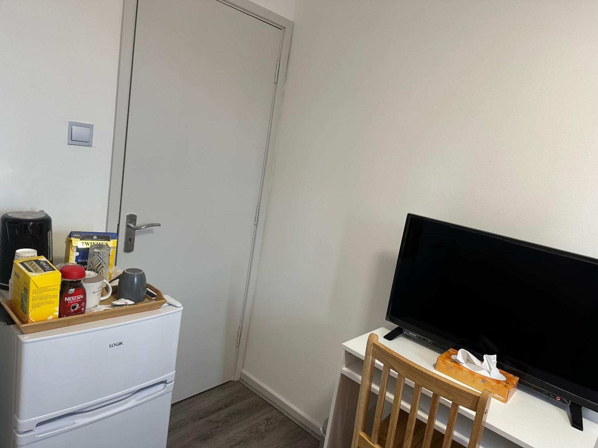 Apartamento Hlm Single Only