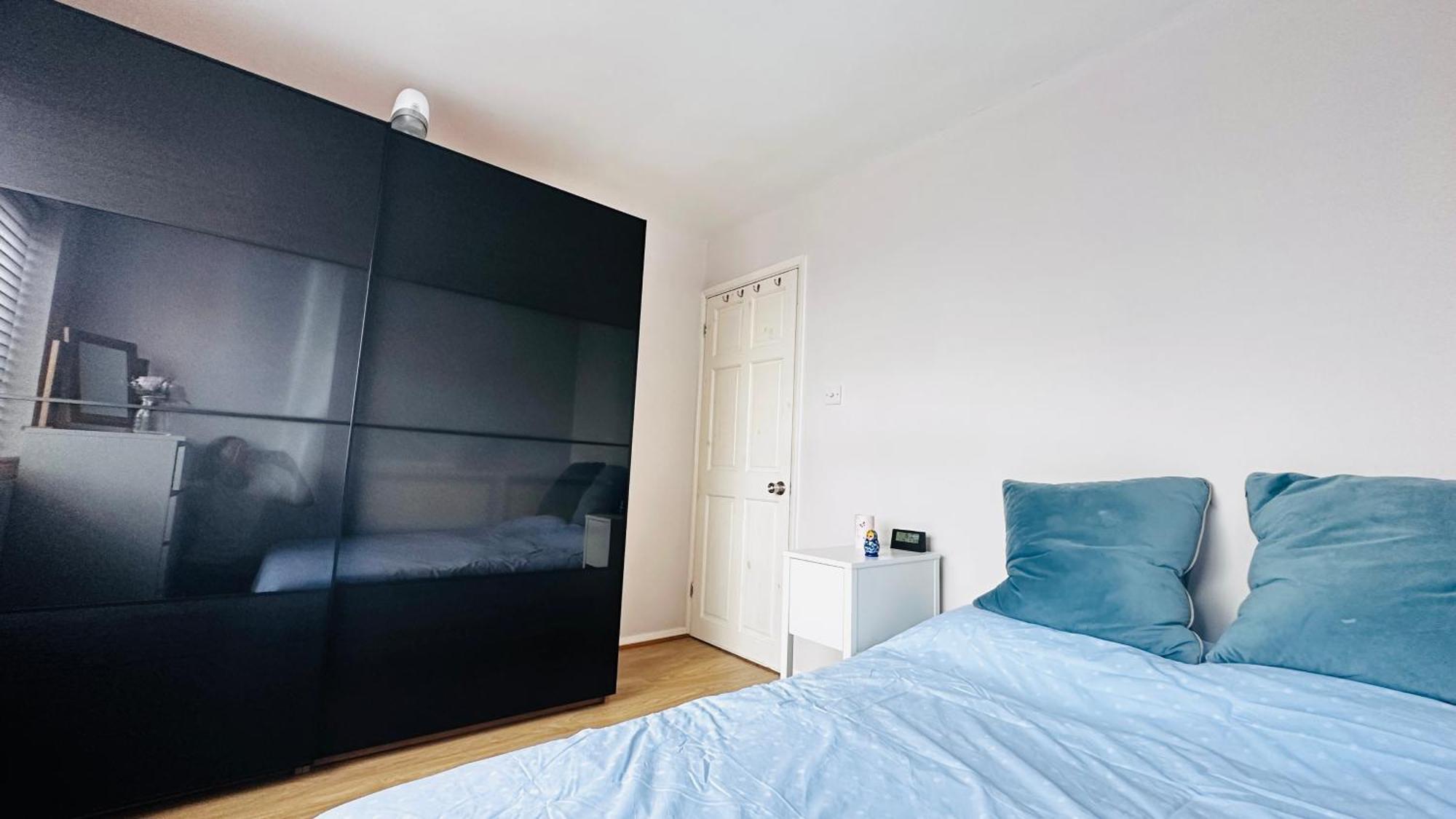 Apartamento Cosy Spacious 2 Bedrooms With Dedicated Off Street Parking *
