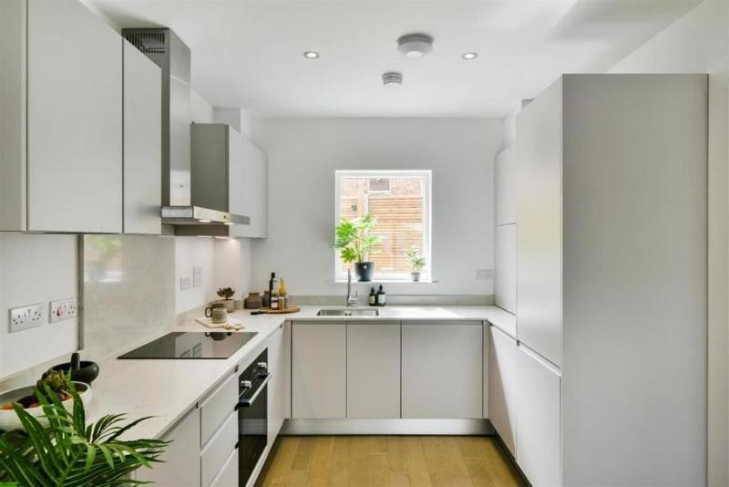 Uttsav Green - Affordable Zone 3 - Accessible Public Transport Habitación en casa particular Londres