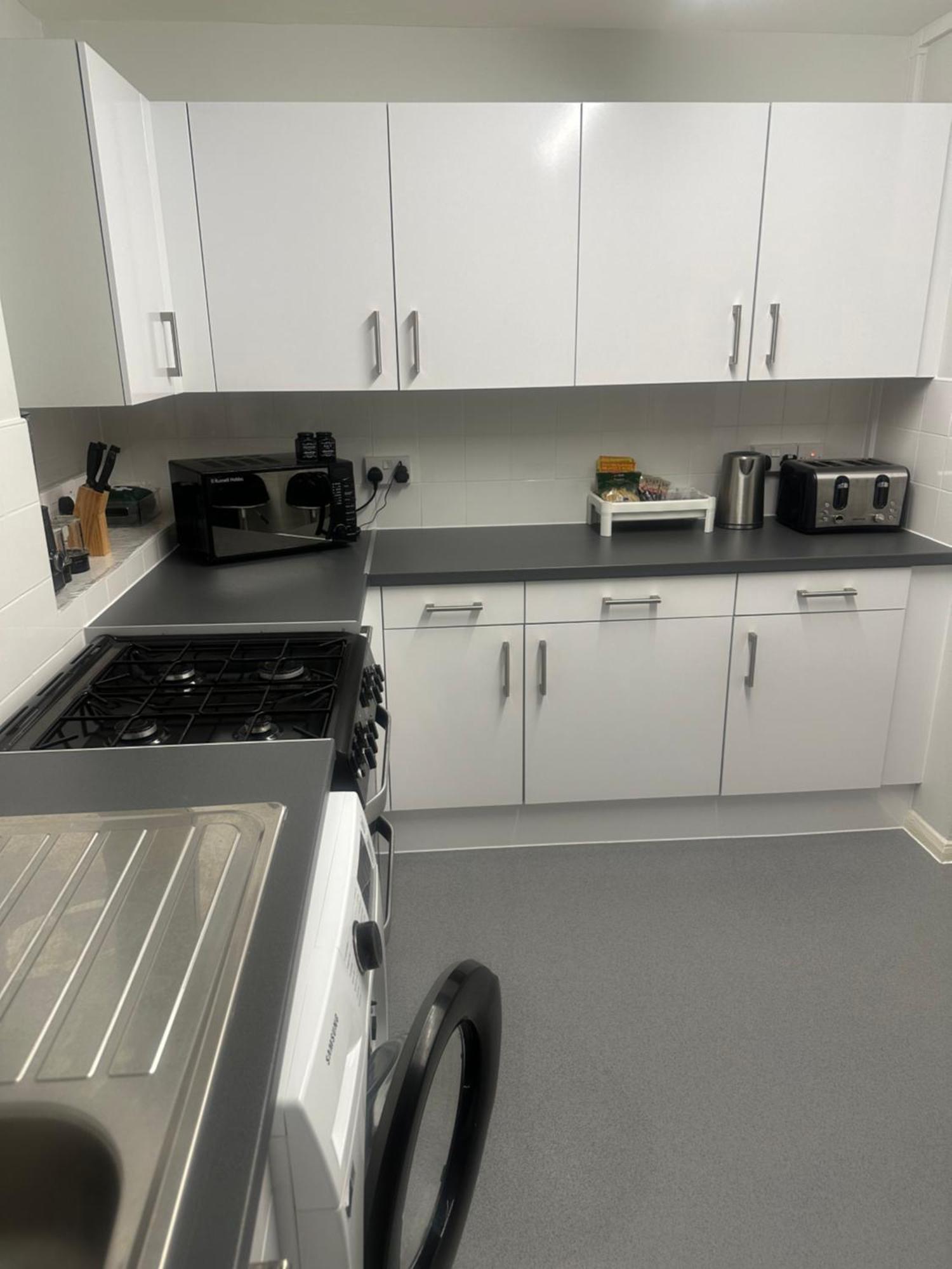 Appartement ˈpesfəl *