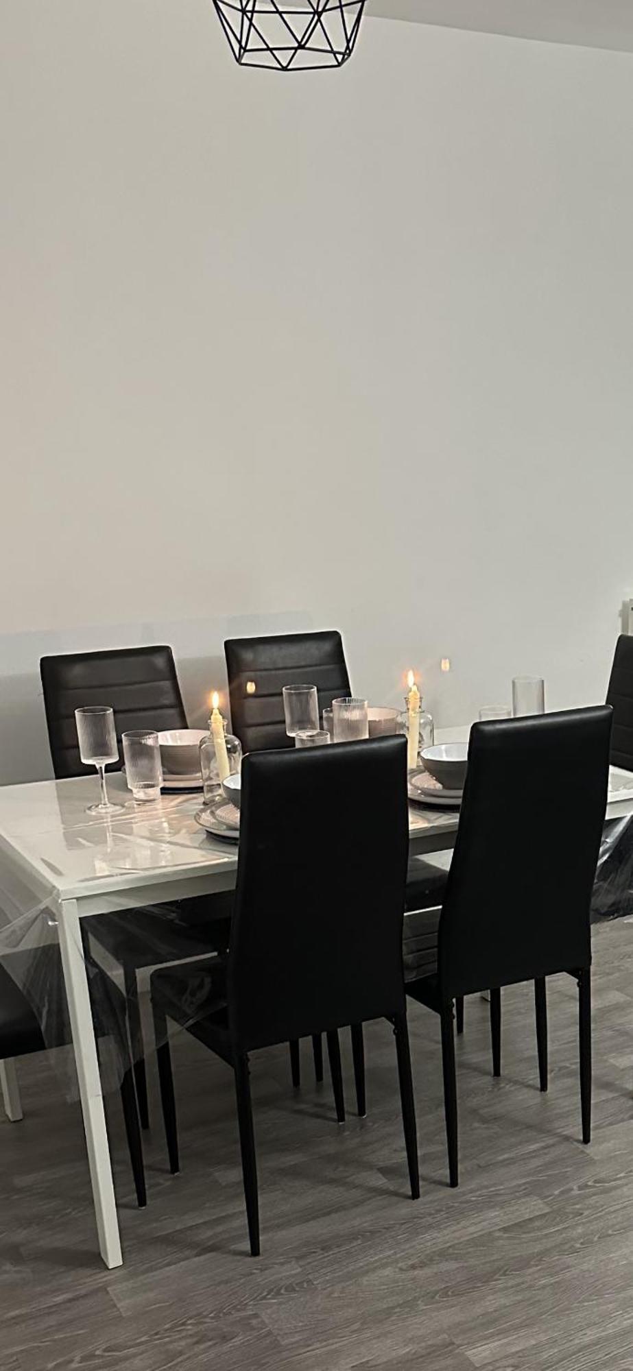 Appartement ˈpesfəl *