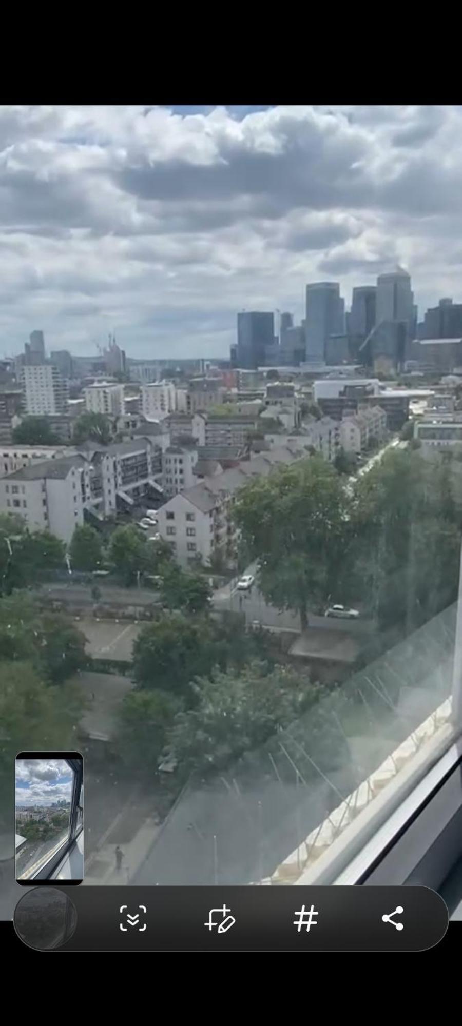 -2 Bedroom - Breathtaking Views Skyline Canary Warf * Londres